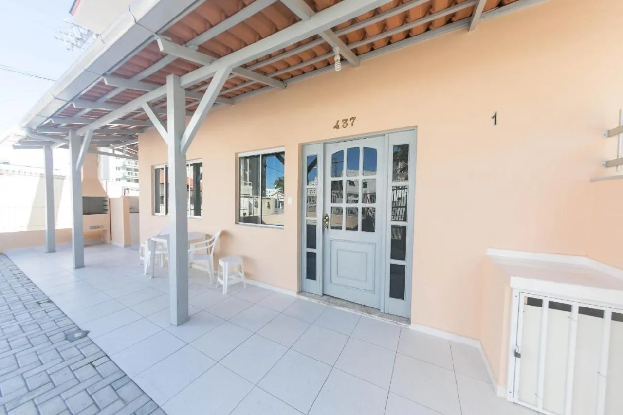 BRUNO KLEMTZ DS1 - CASA COM PISCINA, PARQUE INFANTIL E SALA DE JOGOS- 2 dorm - MEIA PRAIA - ITAPEMA