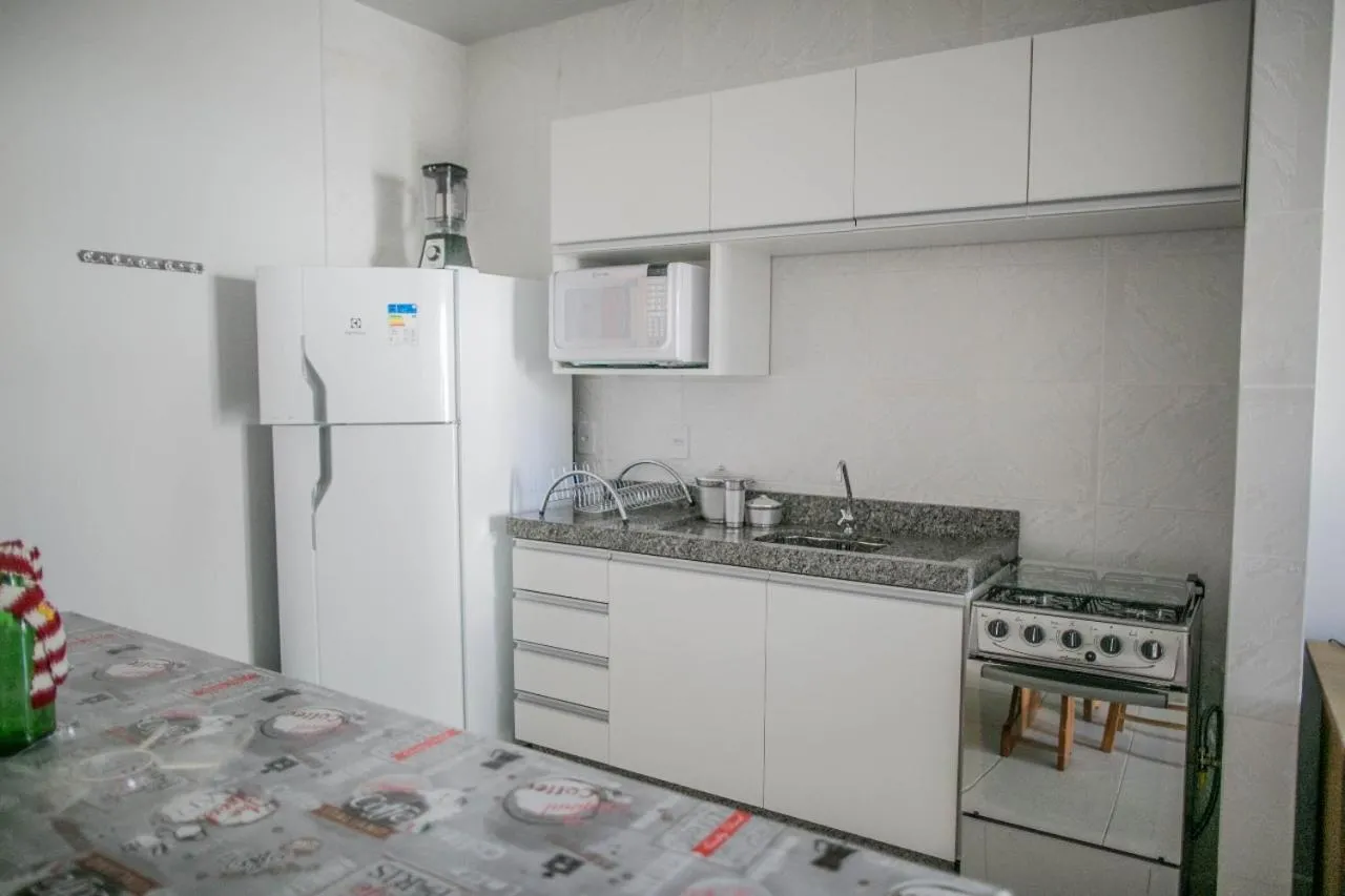 BRUNO KLEMTZ DS1 - CASA COM PISCINA, PARQUE INFANTIL E SALA DE JOGOS- 2 dorm - MEIA PRAIA - ITAPEMA