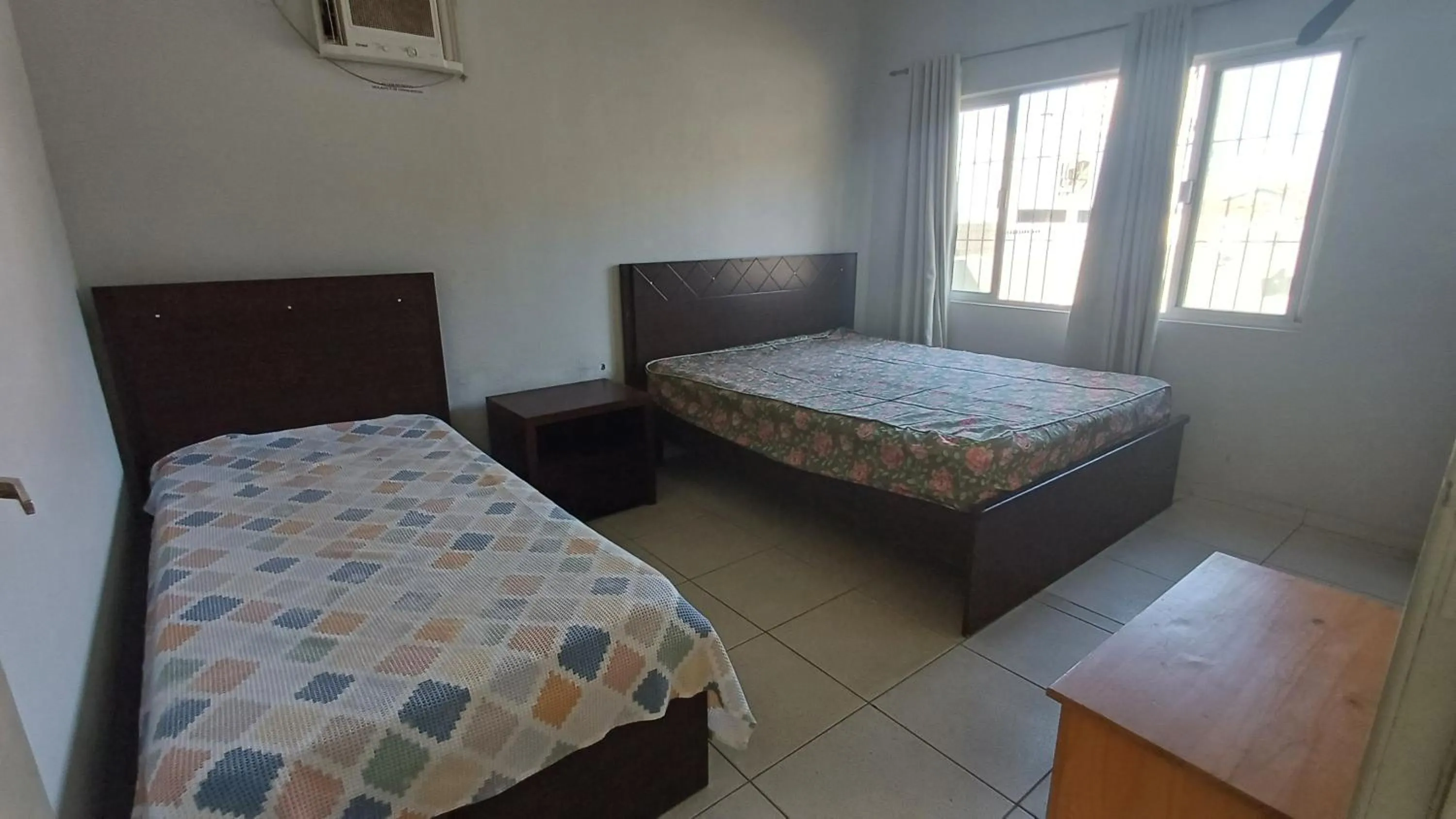 BRUNO KLEMTZ DS1 - CASA COM PISCINA, PARQUE INFANTIL E SALA DE JOGOS- 2 dorm - MEIA PRAIA - ITAPEMA