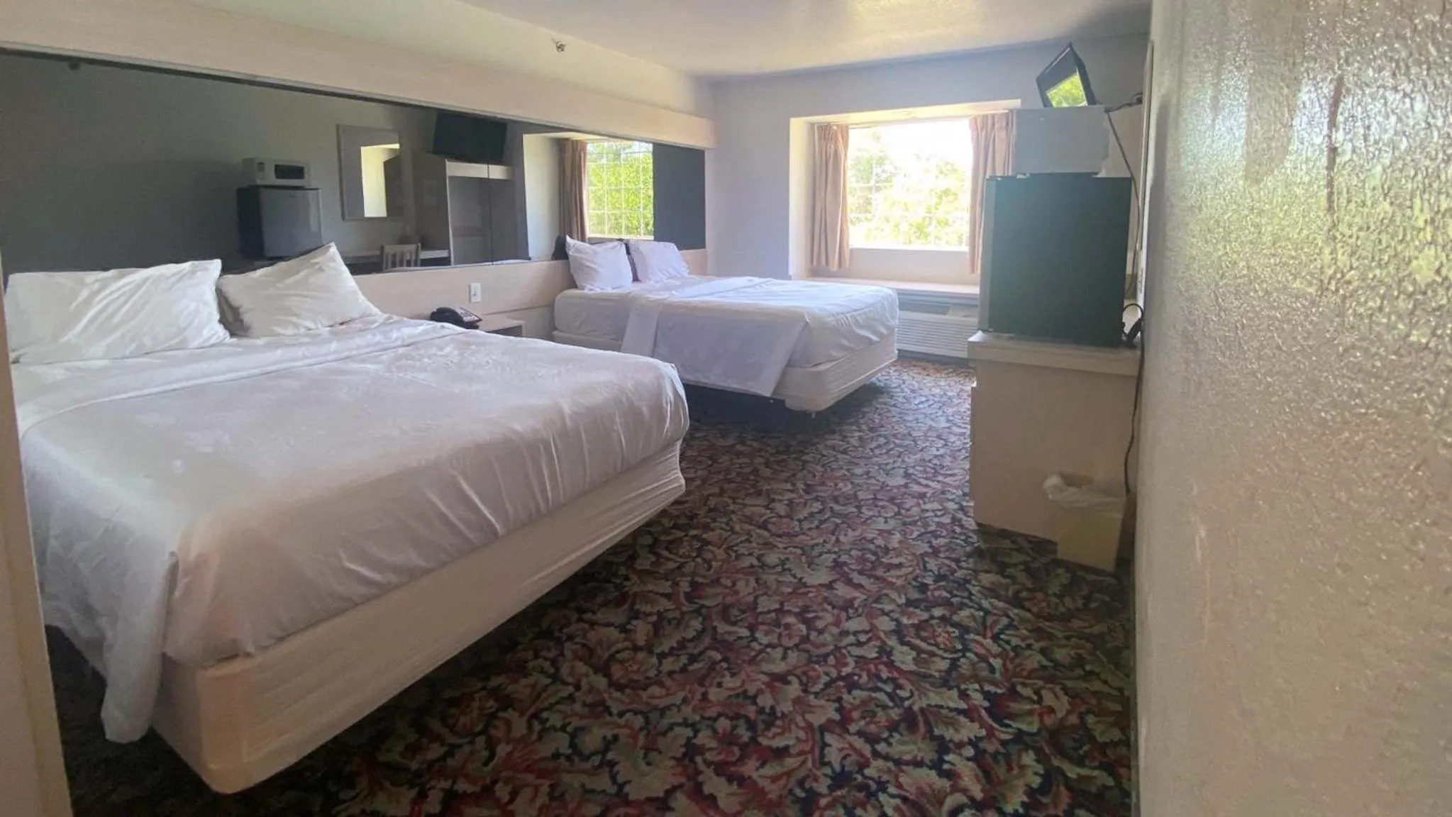 Bedroom, Bed in Motel 6 McAlester OK - South