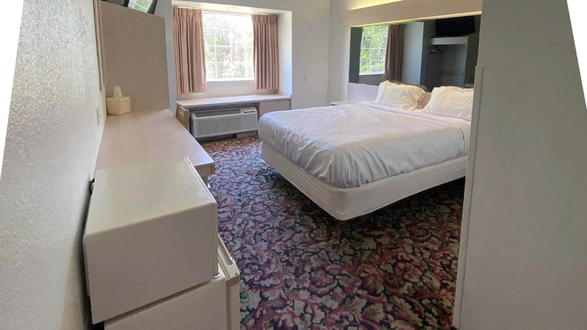 Bedroom, Bed in Motel 6 McAlester OK - South