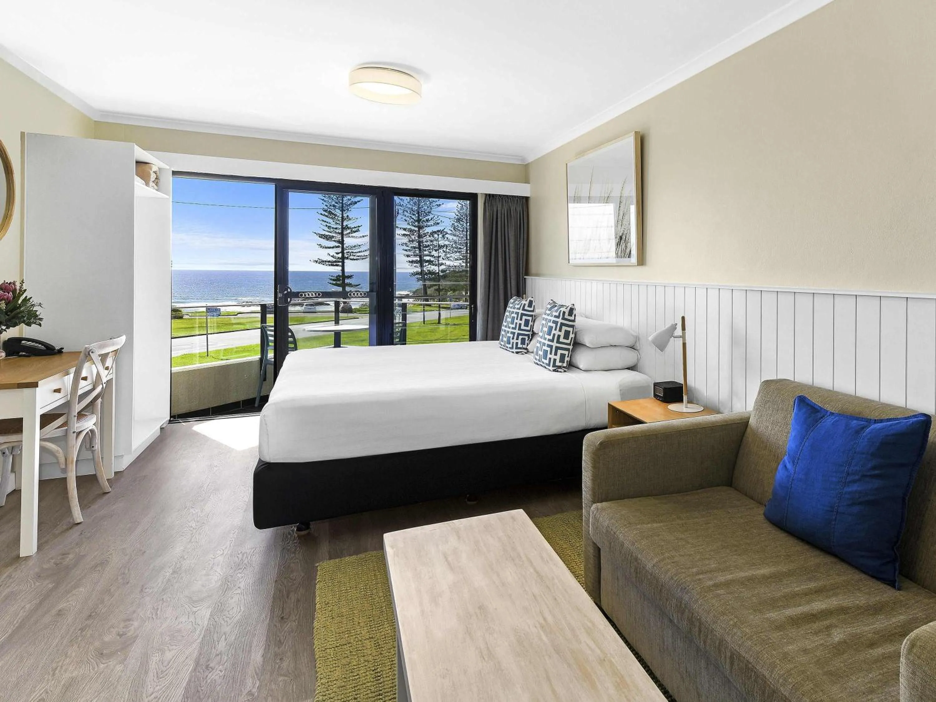 Bedroom, Bed in ibis Styles Port Macquarie