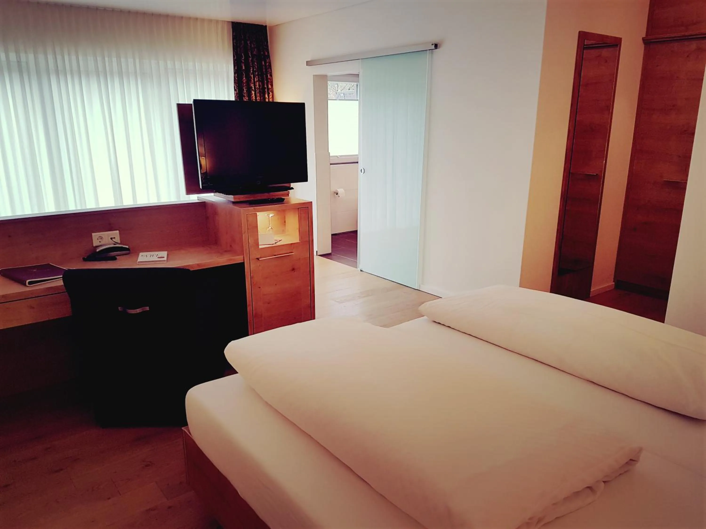 Photo of the whole room, Bed in Hotel Spechtshaardt