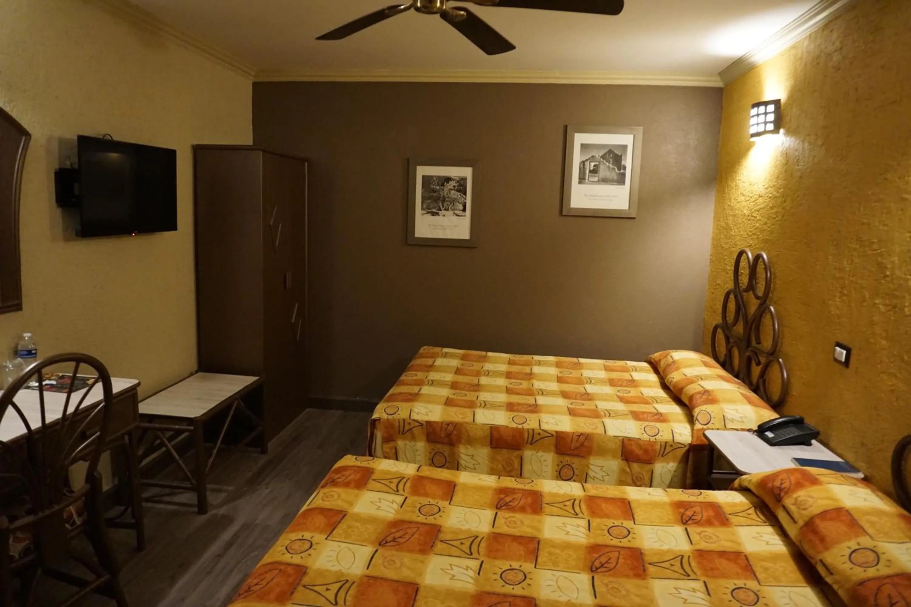 Photo of the whole room, Bed in Hotel Plaza Crystal