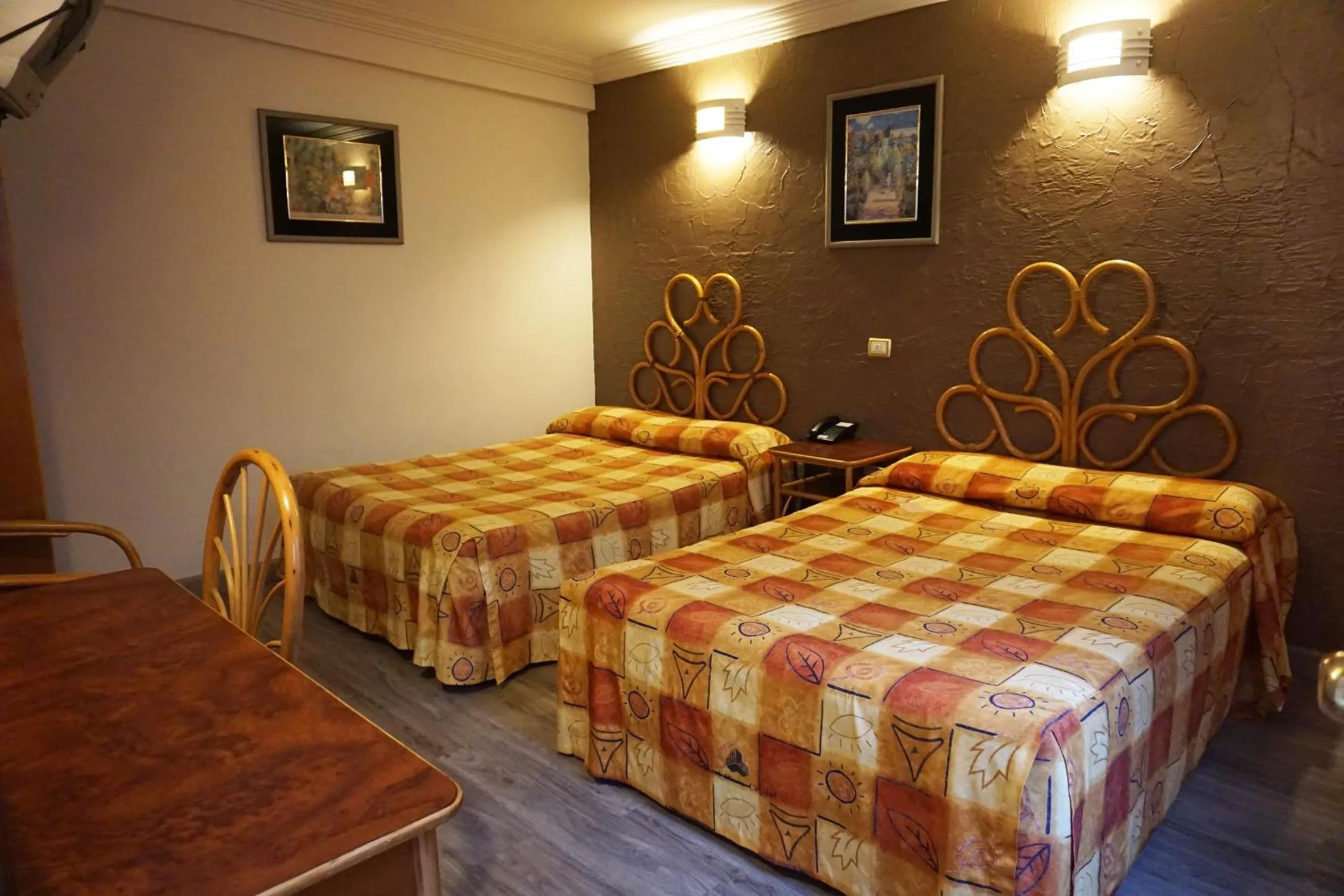 Photo of the whole room, Bed in Hotel Plaza Crystal