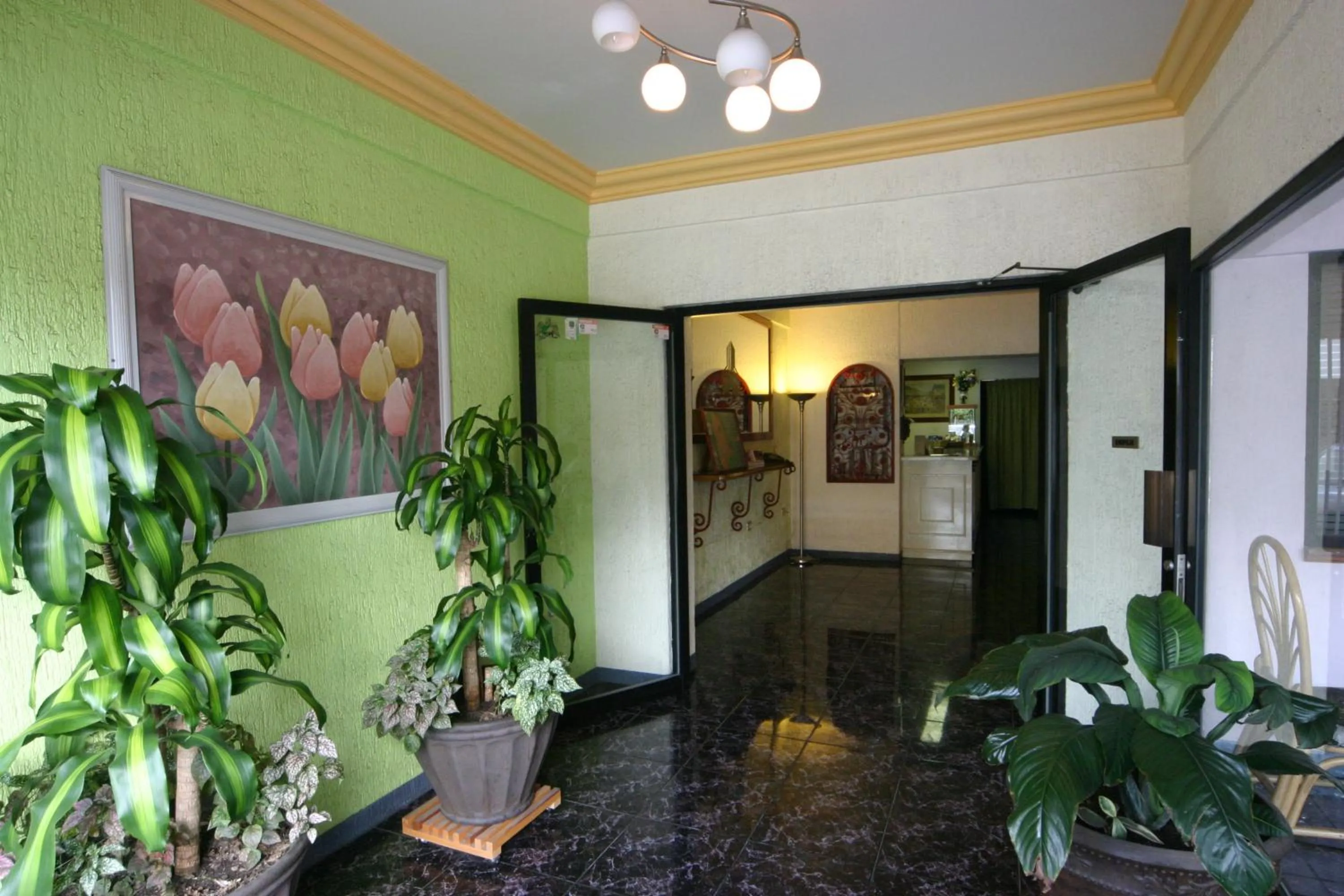 Lobby or reception in Hotel Plaza Crystal