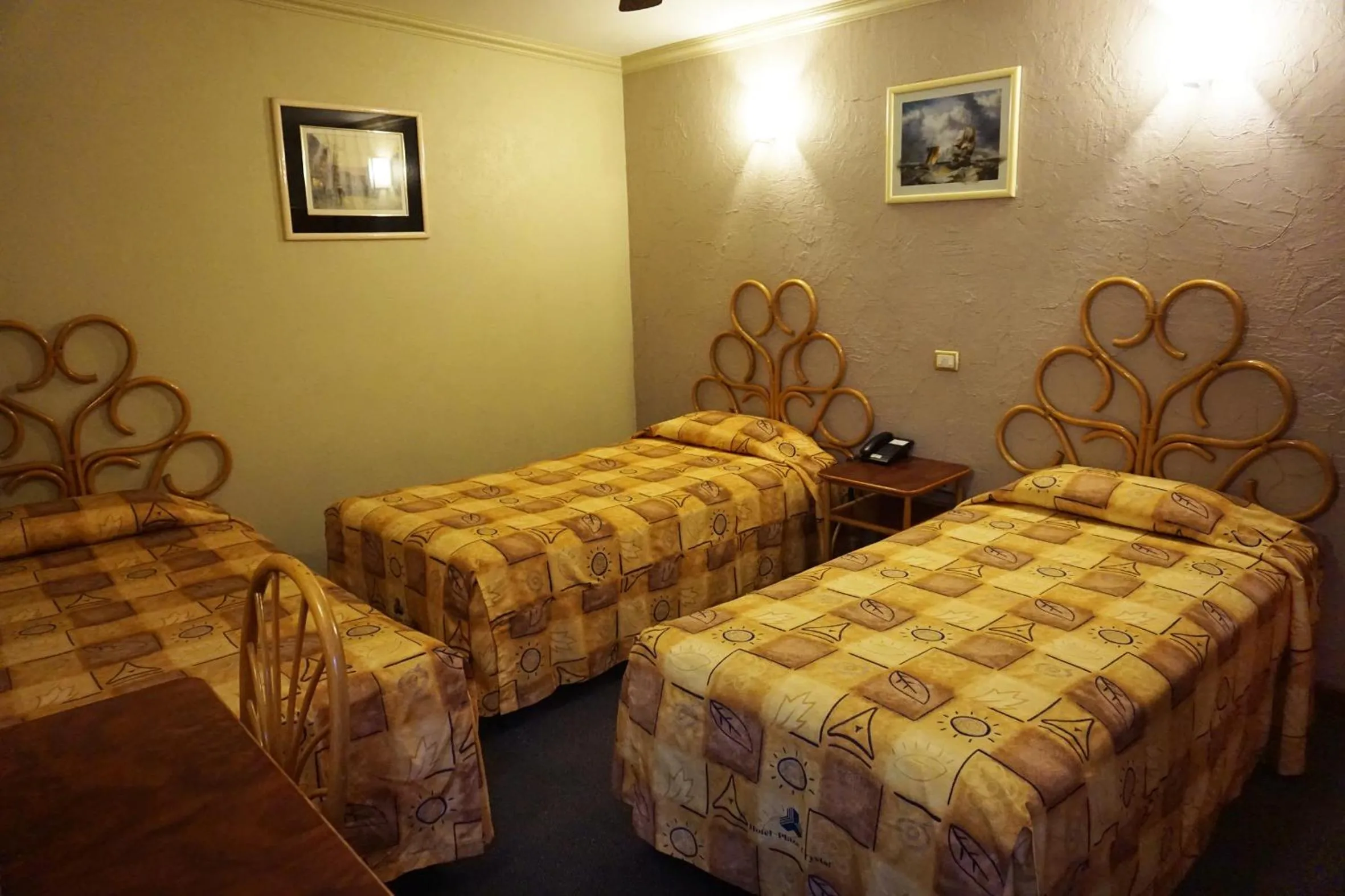 Bed in Hotel Plaza Crystal