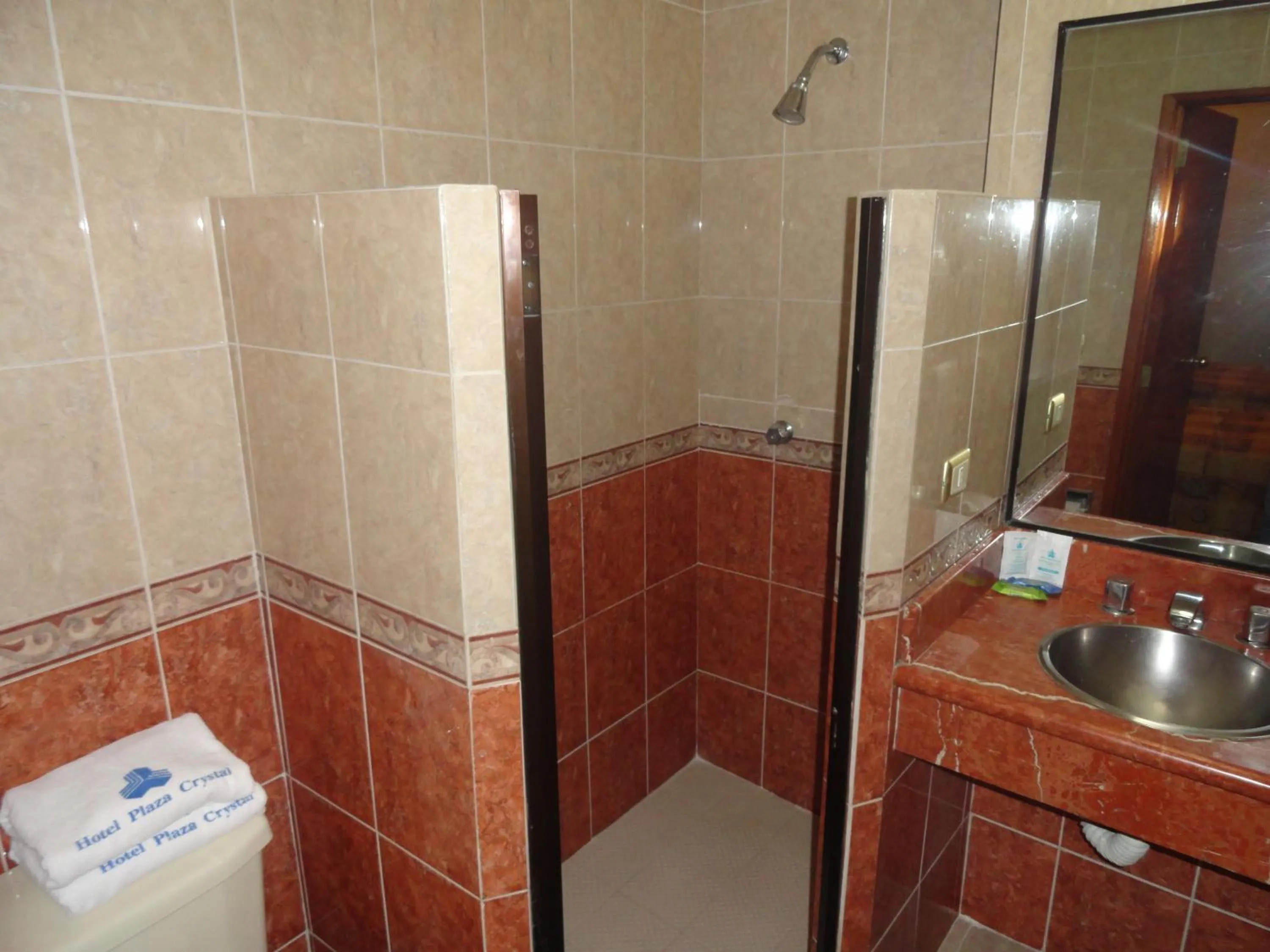 Bathroom in Hotel Plaza Crystal