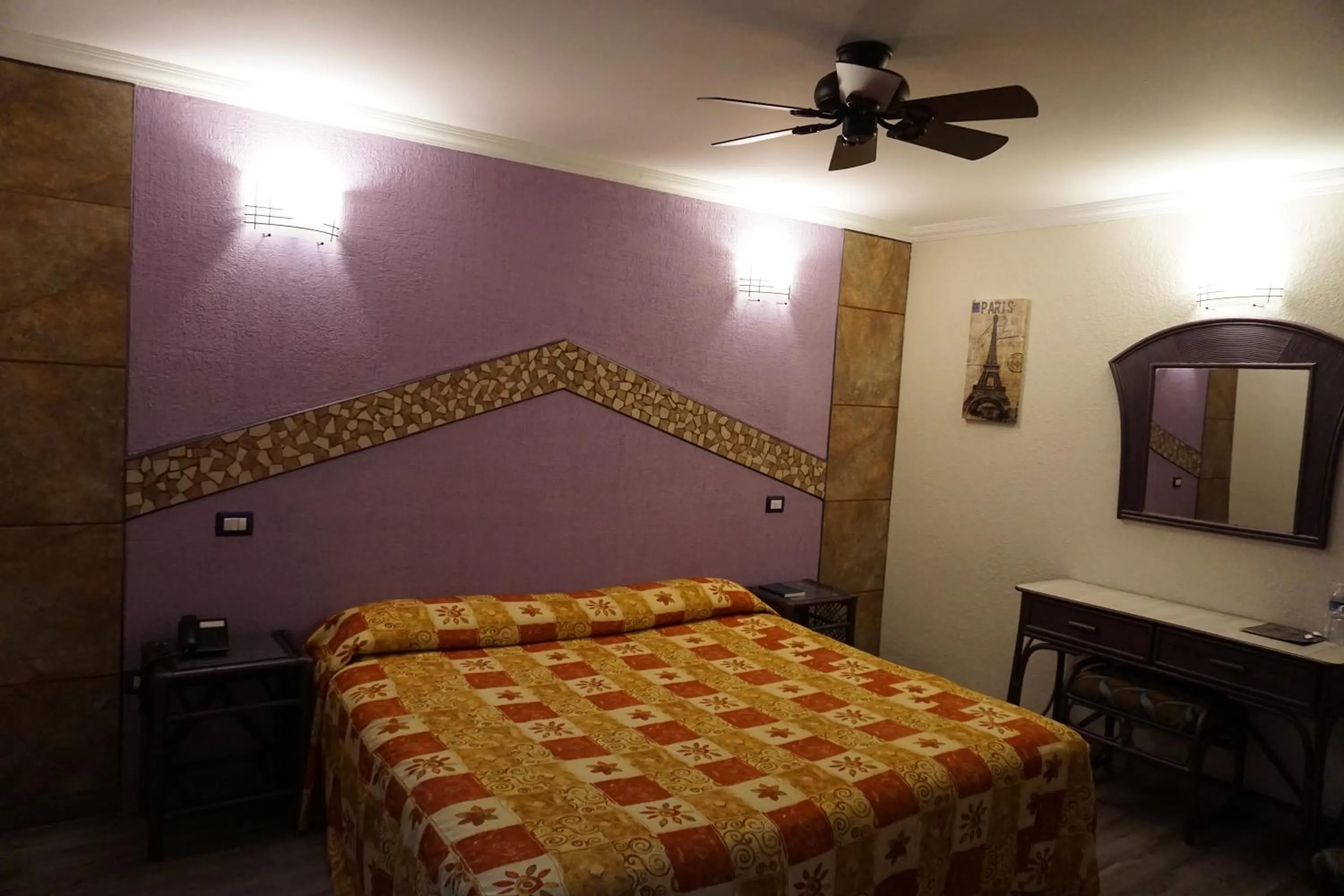 Photo of the whole room, Bed in Hotel Plaza Crystal