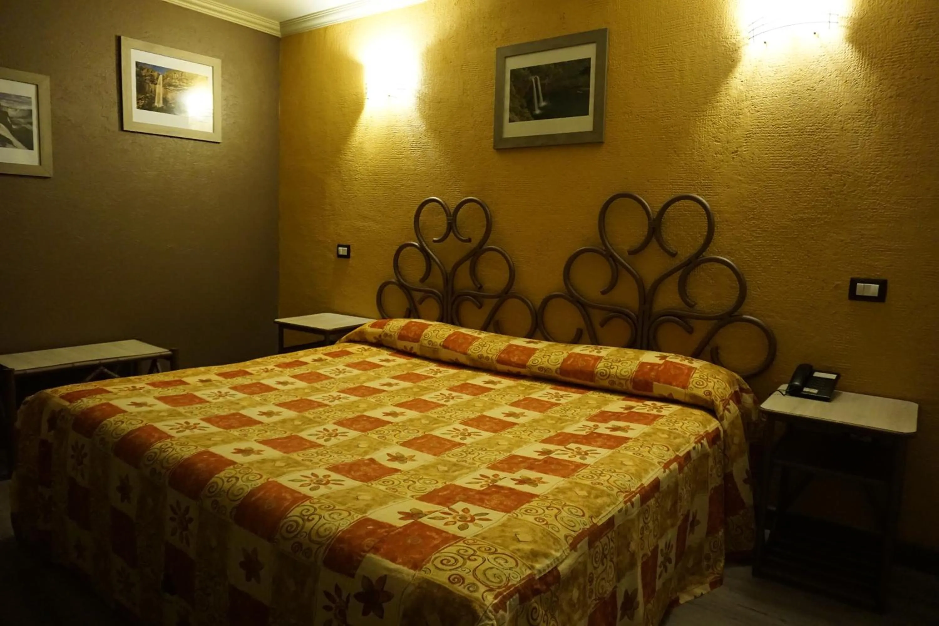 Photo of the whole room, Bed in Hotel Plaza Crystal