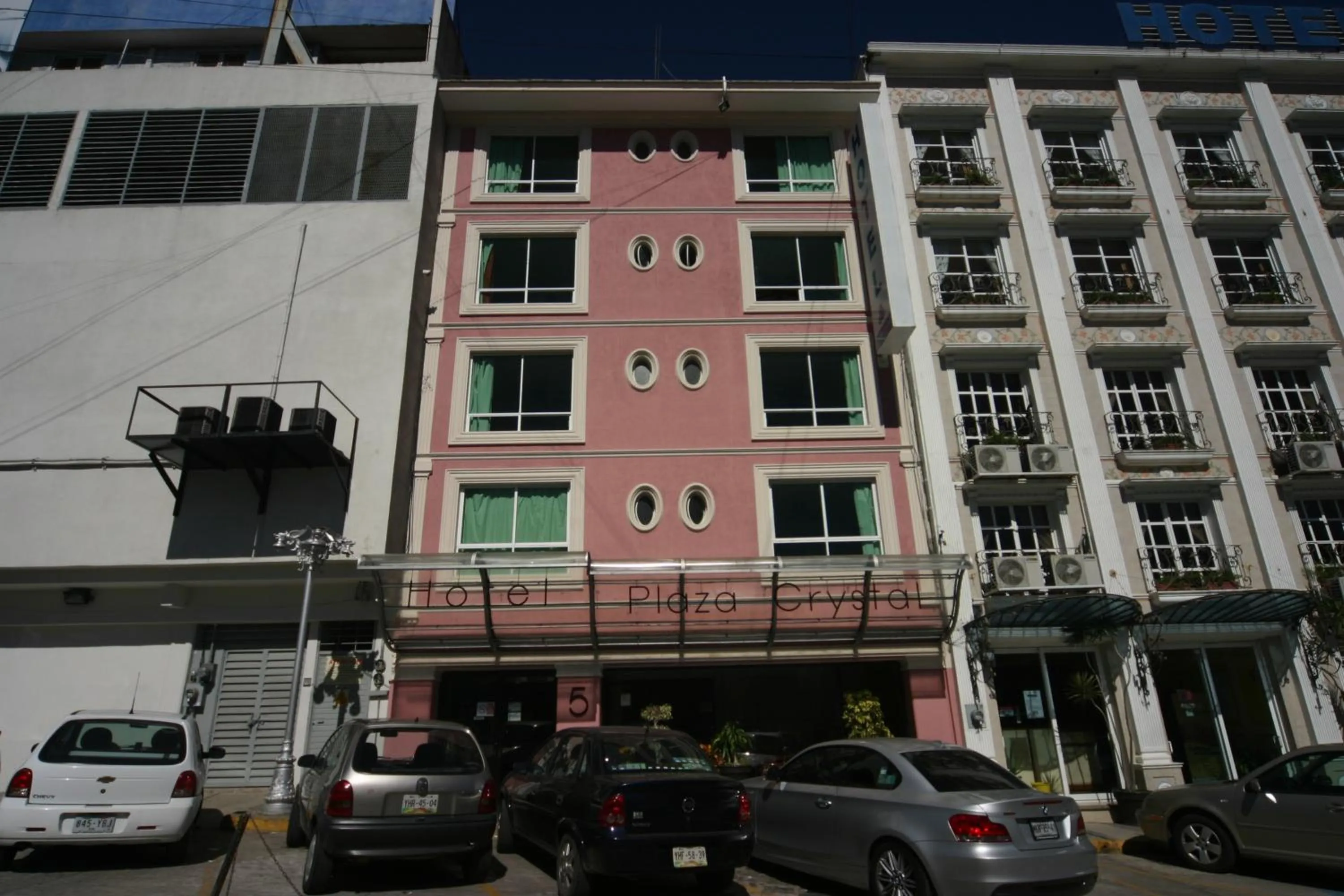 Property building in Hotel Plaza Crystal