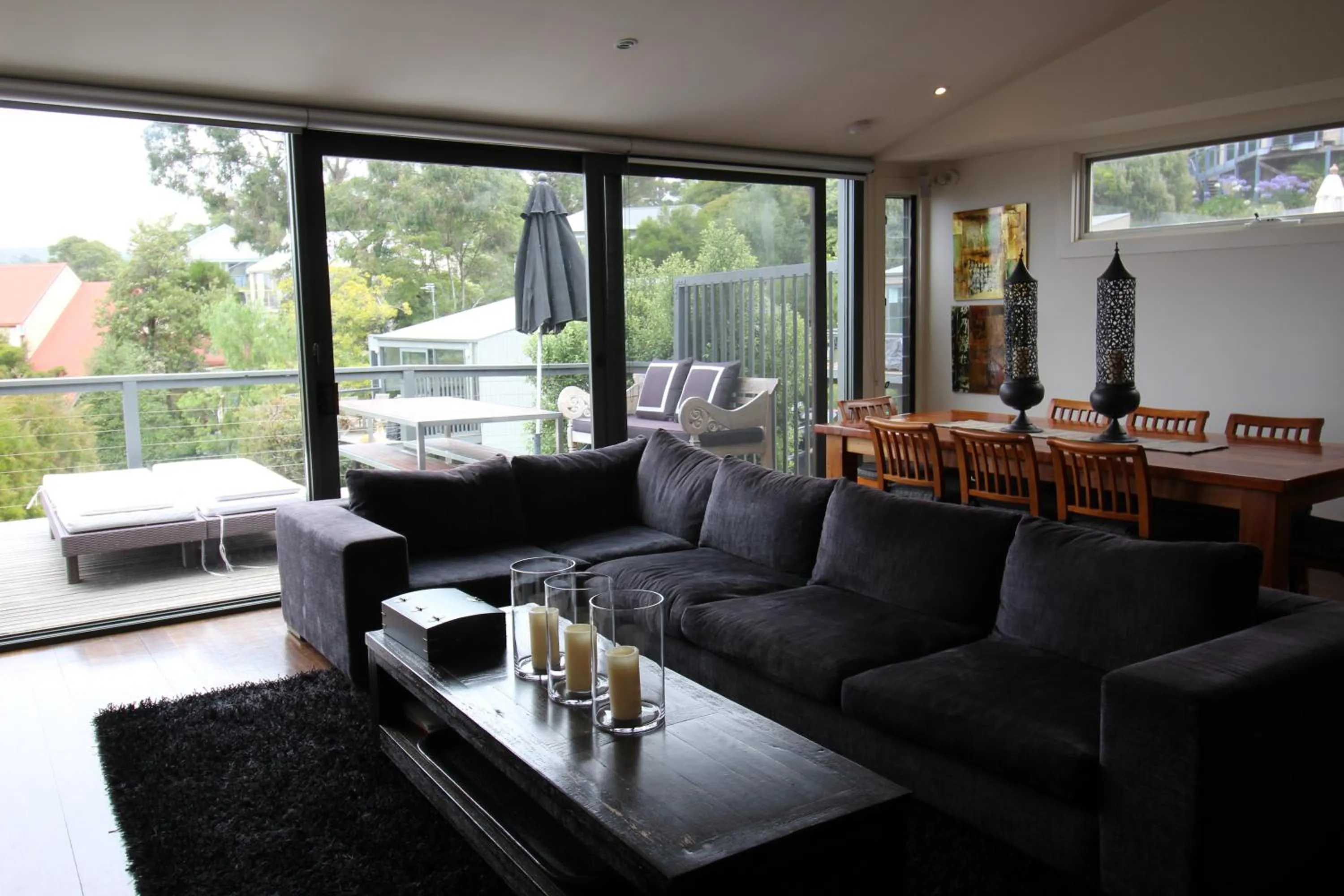 Lorne Holiday House