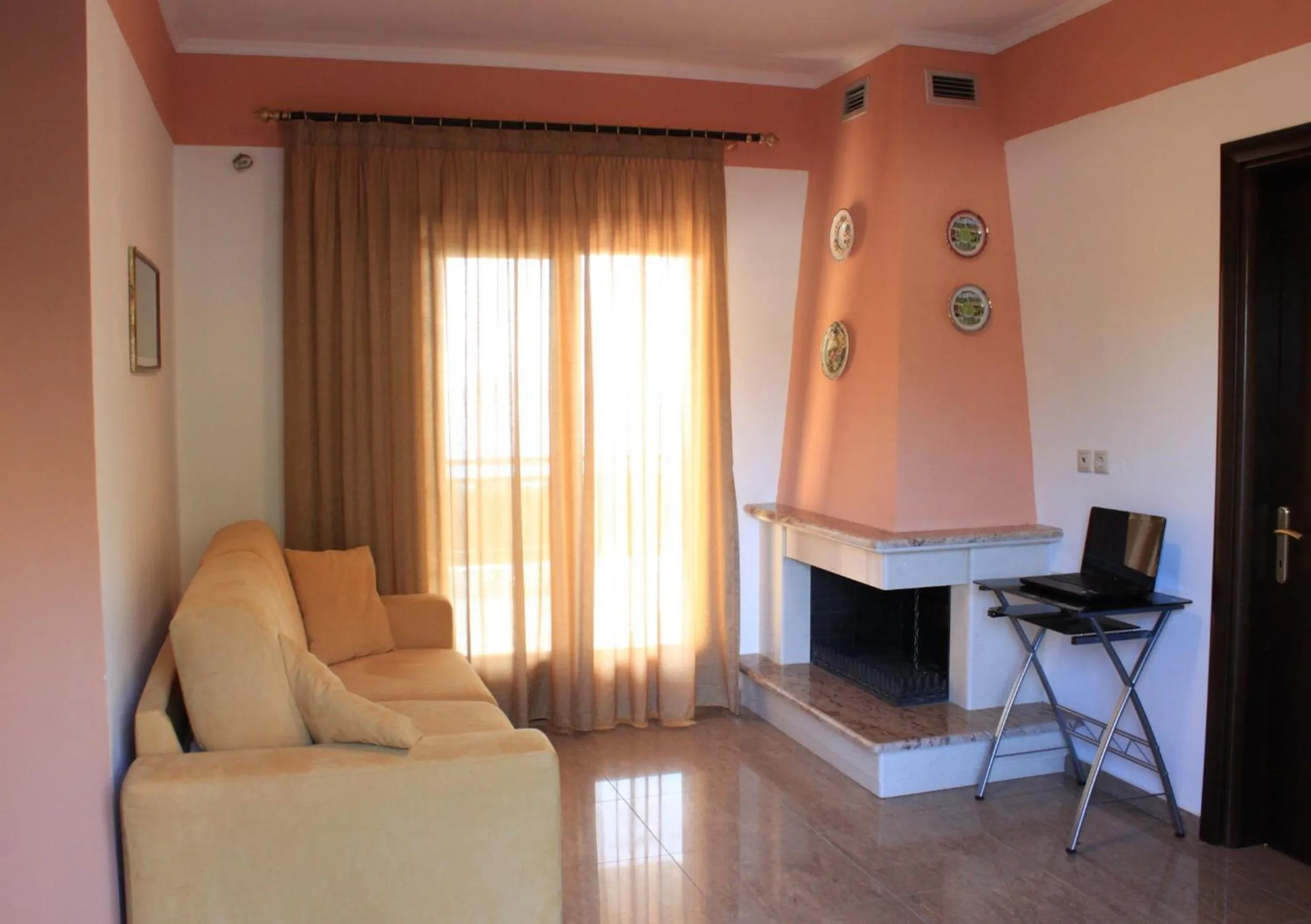 Athorama Hotel