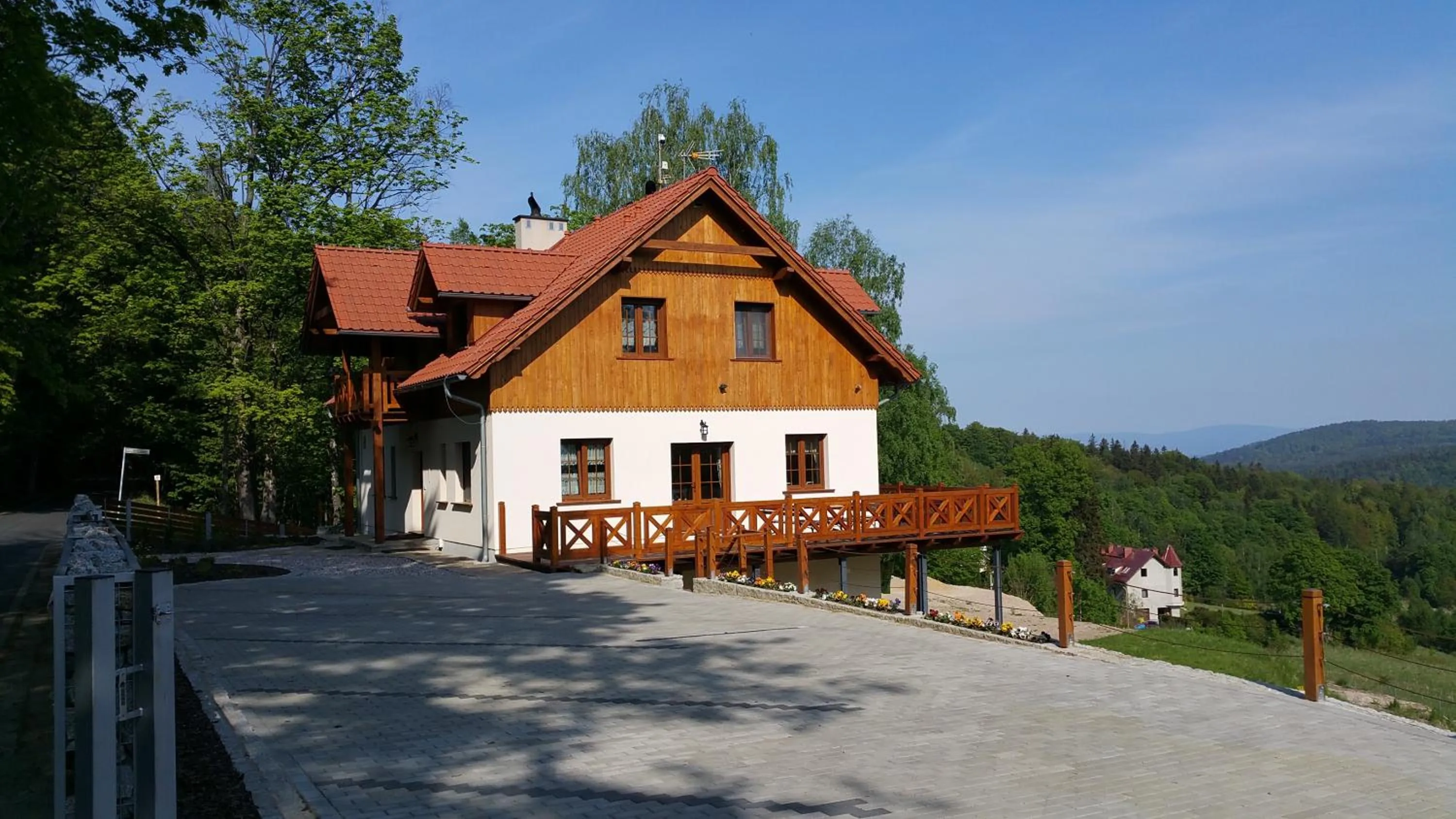 Facade/entrance in Uroczysko starych sztolni