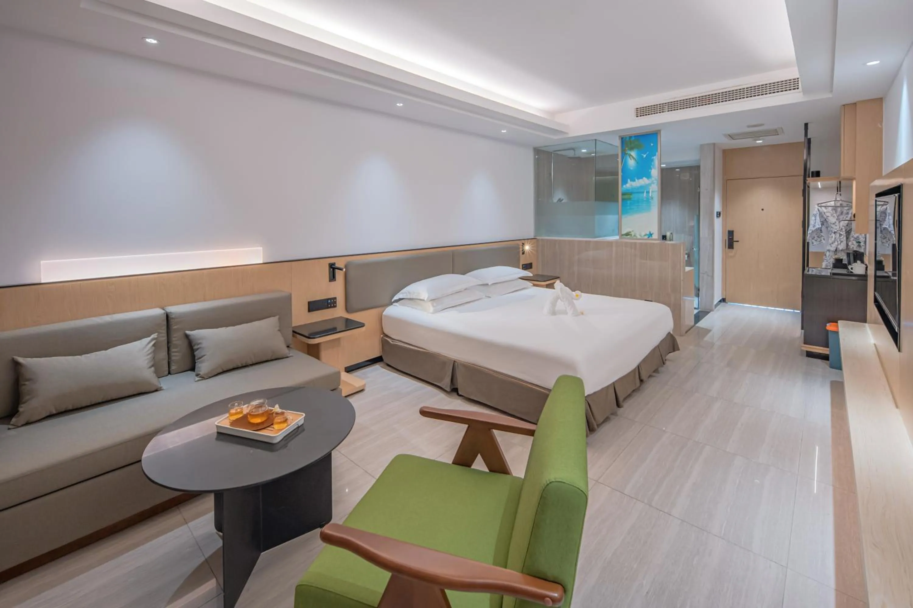 Bed in Tianhong Resort Hotel, Yalong Bay, Sanya