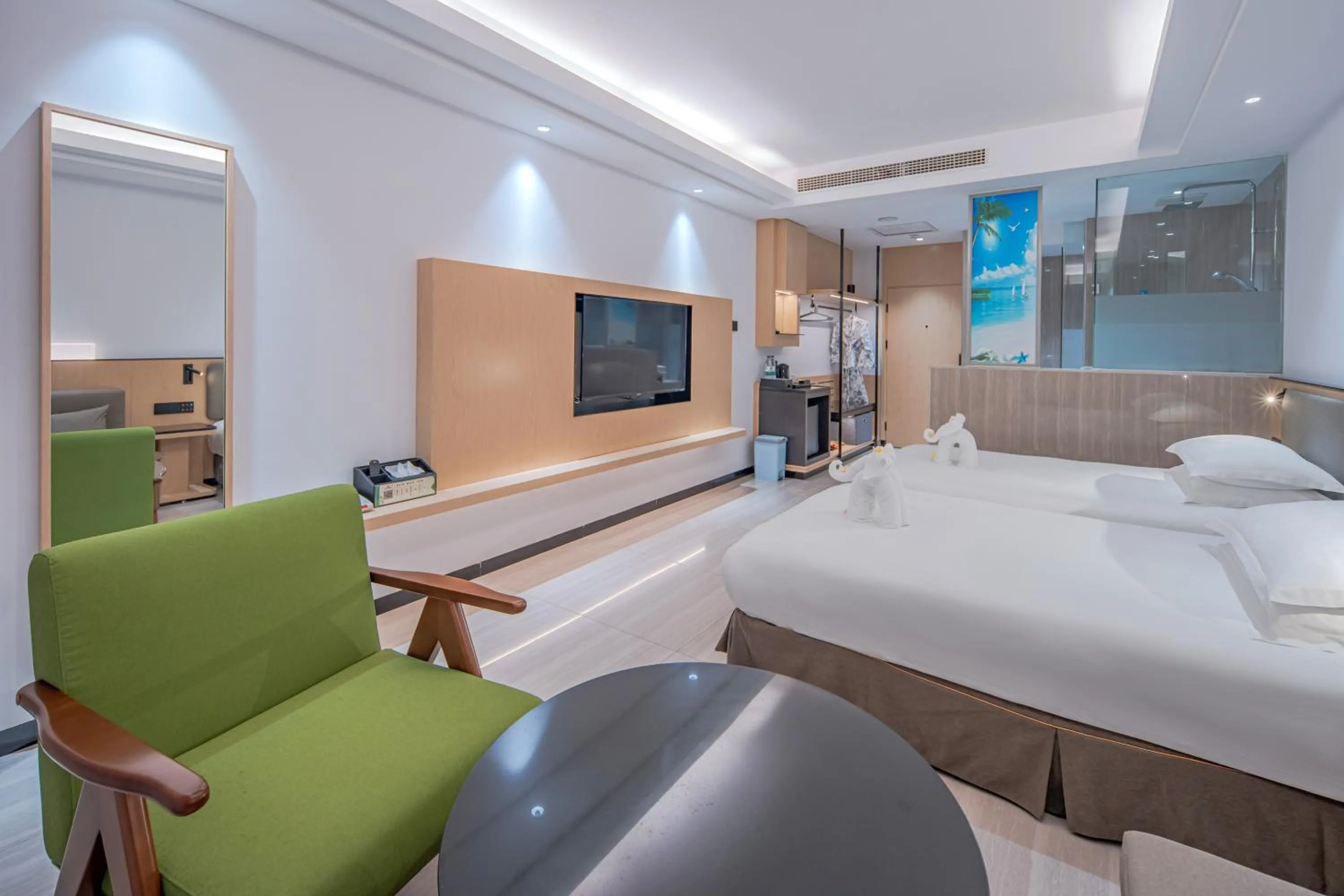 Bed in Tianhong Resort Hotel, Yalong Bay, Sanya
