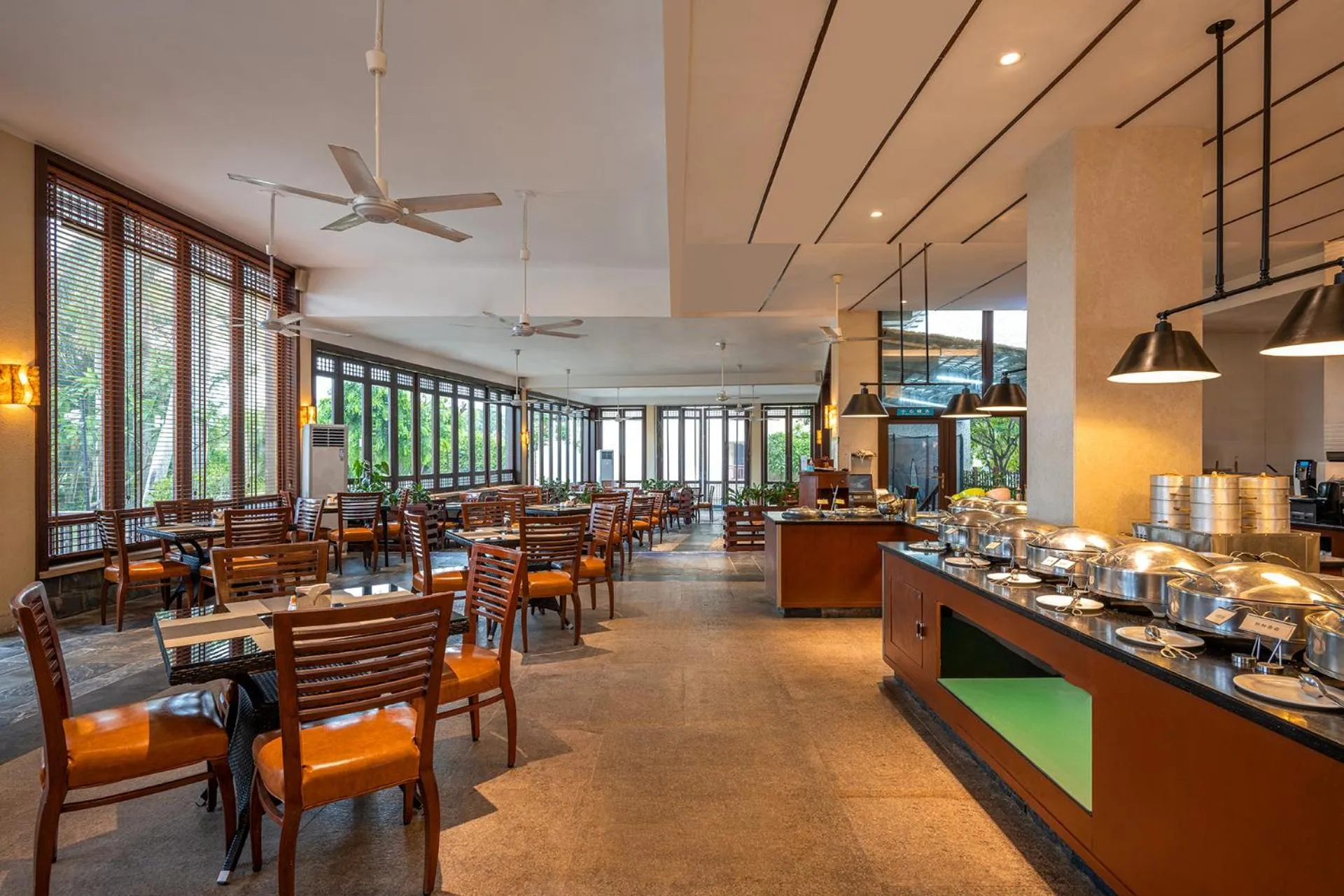 Restaurant/places to eat in Tianhong Resort Hotel, Yalong Bay, Sanya