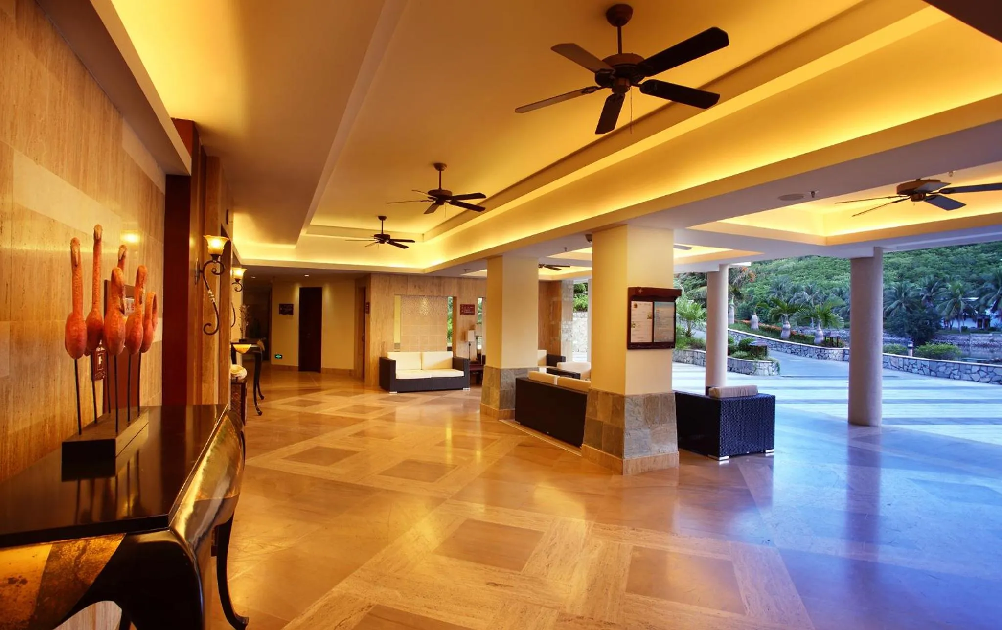 Lobby or reception in Tianhong Resort Hotel, Yalong Bay, Sanya