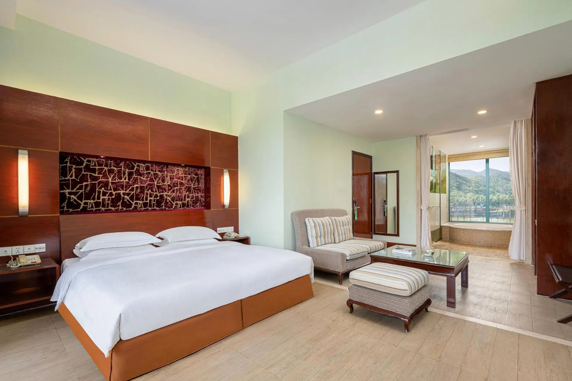 Bed in Tianhong Resort Hotel, Yalong Bay, Sanya