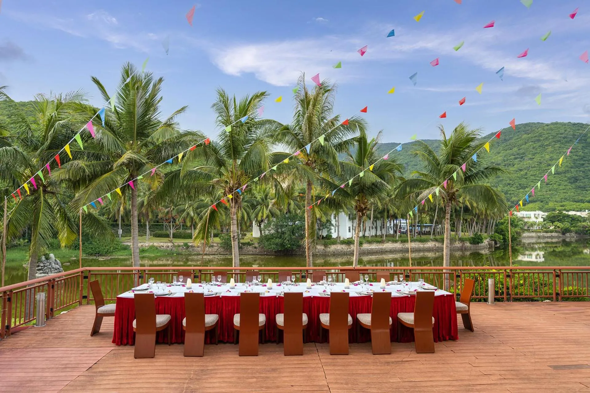 Restaurant/places to eat in Tianhong Resort Hotel, Yalong Bay, Sanya