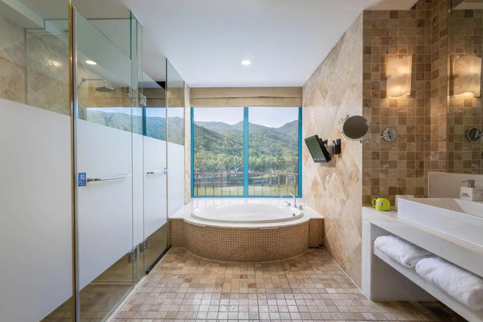 Bathroom in Tianhong Resort Hotel, Yalong Bay, Sanya