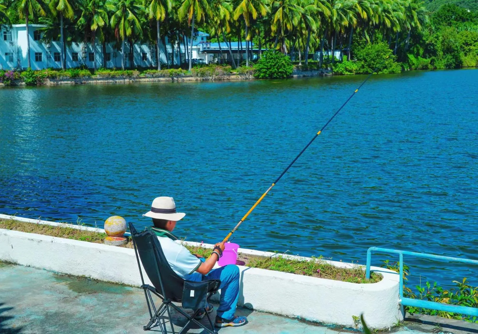 Fishing in Tianhong Resort Hotel, Yalong Bay, Sanya
