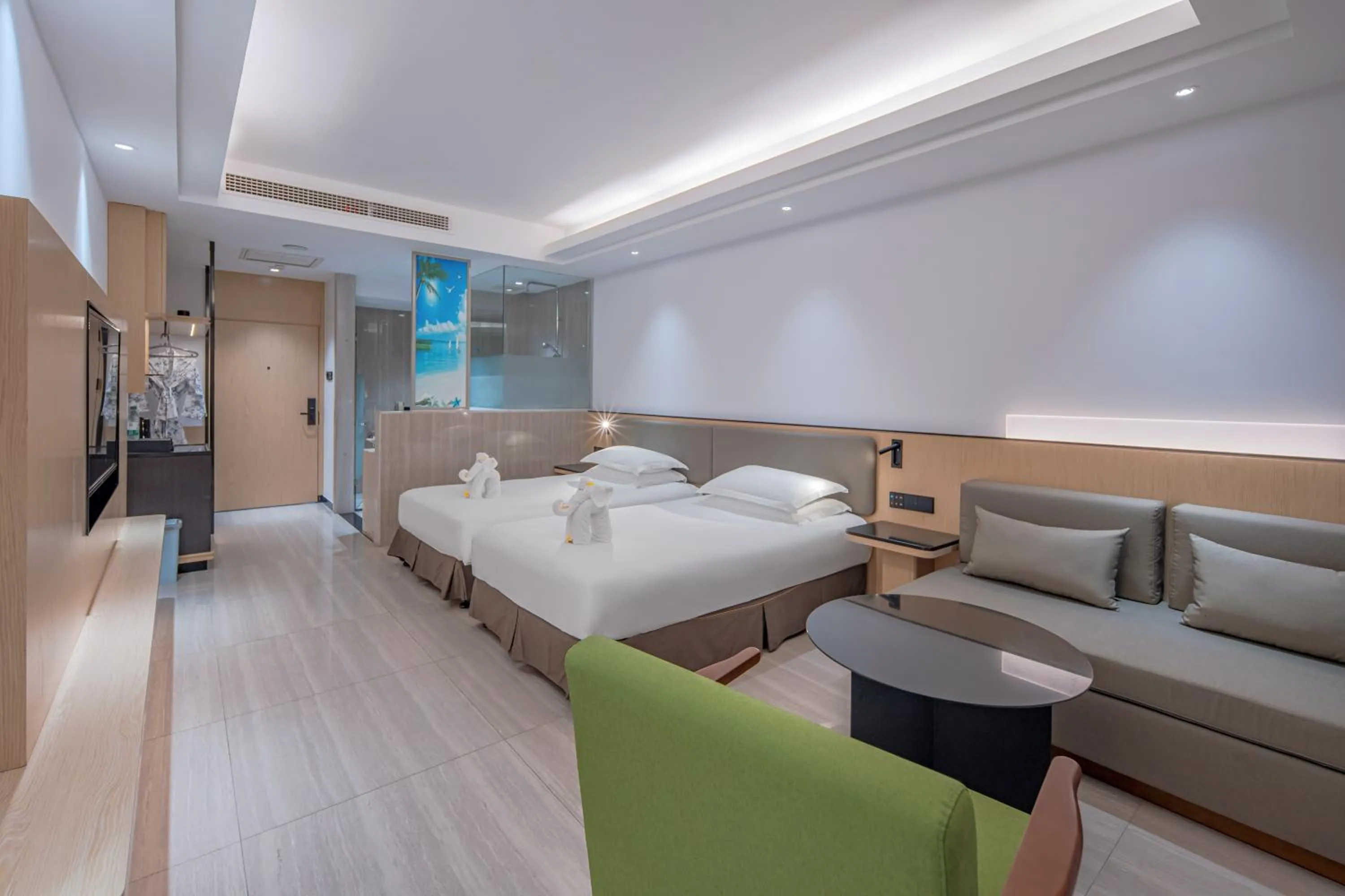 Bed in Tianhong Resort Hotel, Yalong Bay, Sanya