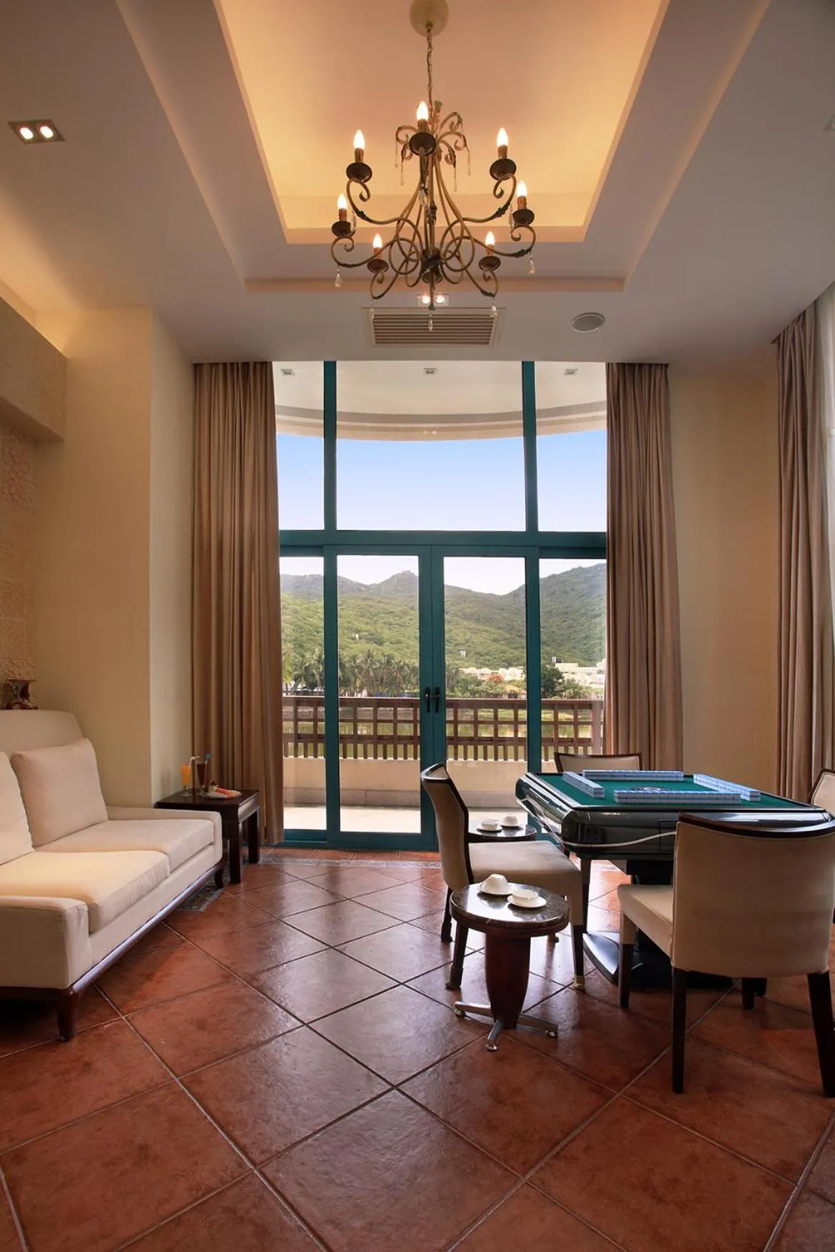 Living room, Bed in Tianhong Resort Hotel, Yalong Bay, Sanya