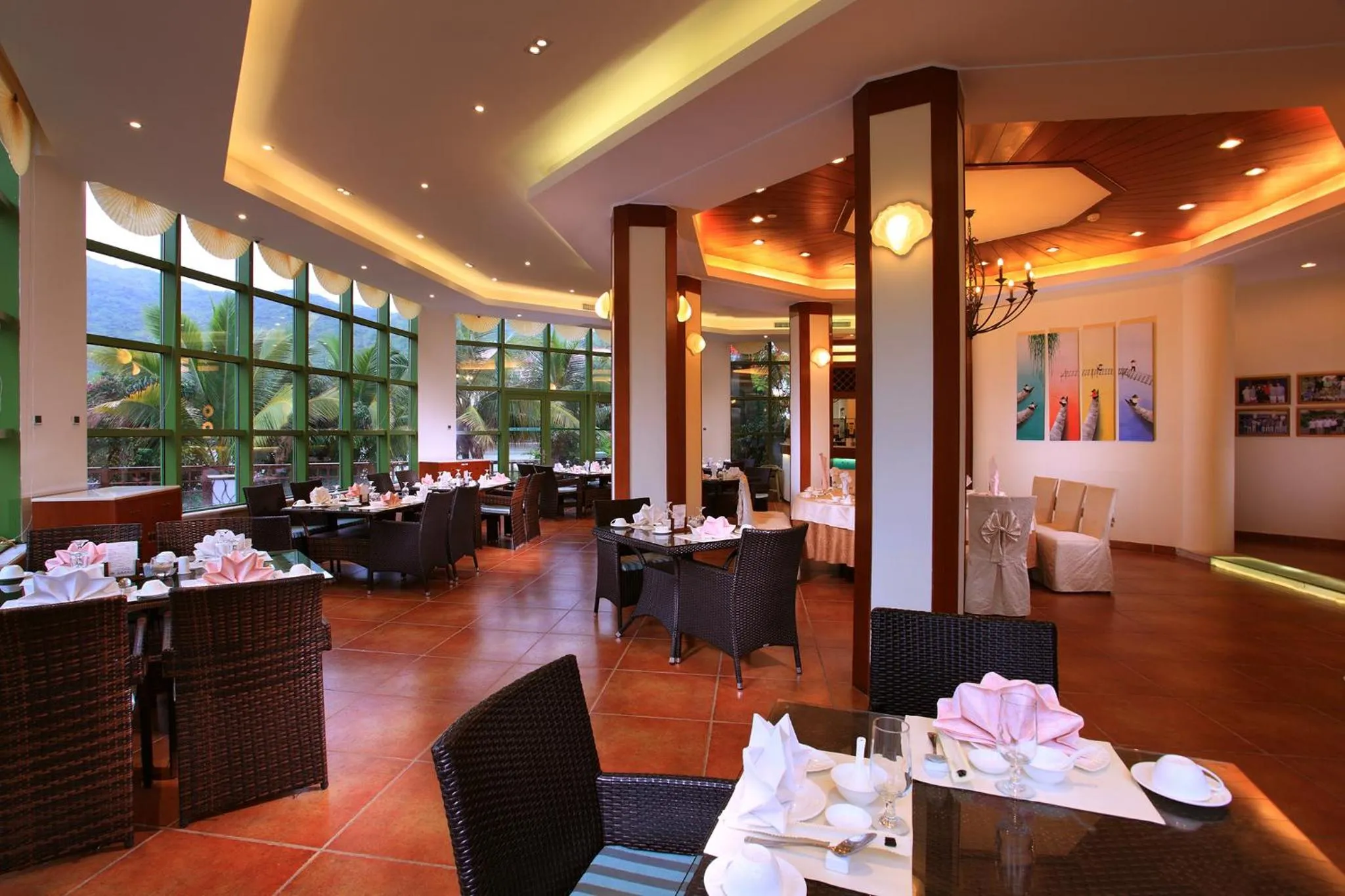 Restaurant/places to eat in Tianhong Resort Hotel, Yalong Bay, Sanya