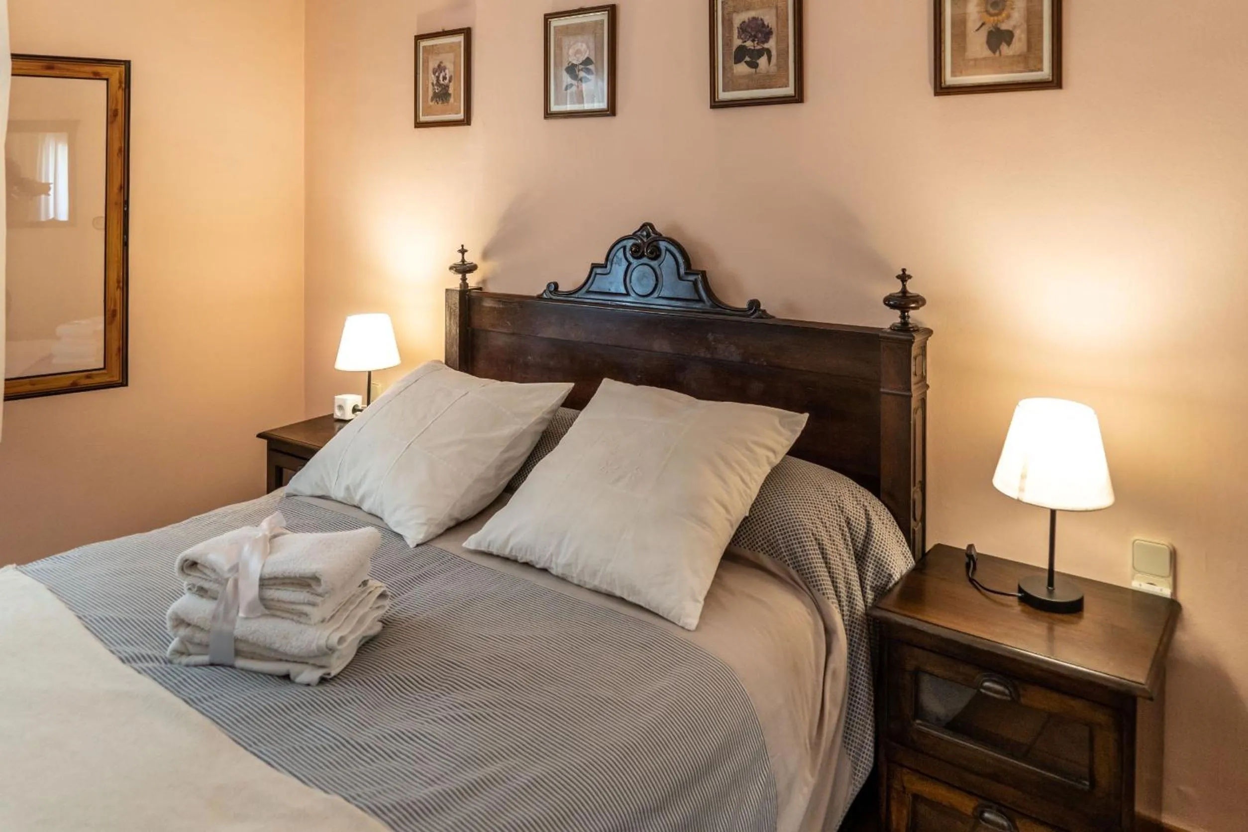 Bedroom, Bed in Can Rosich