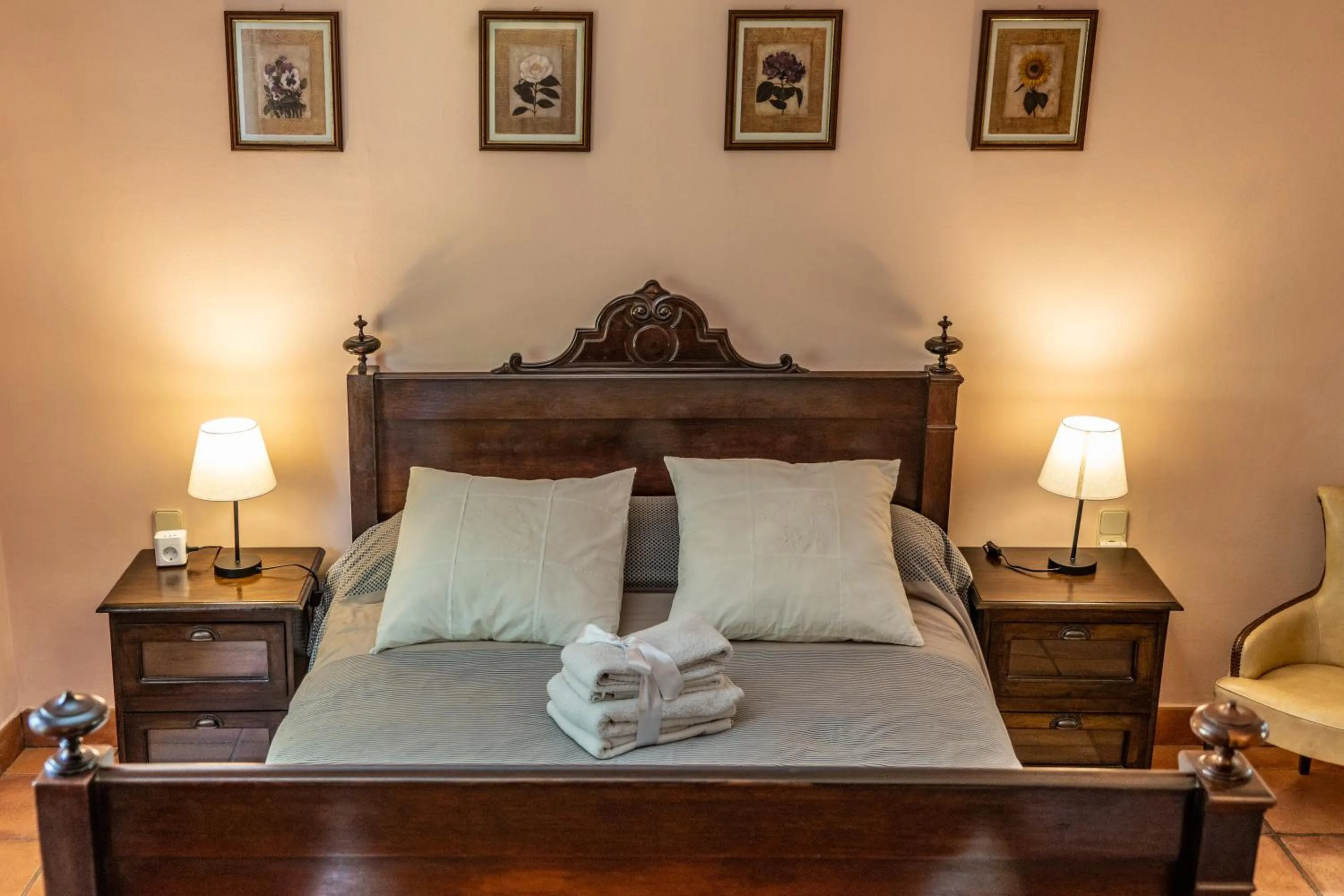 Bedroom, Bed in Can Rosich