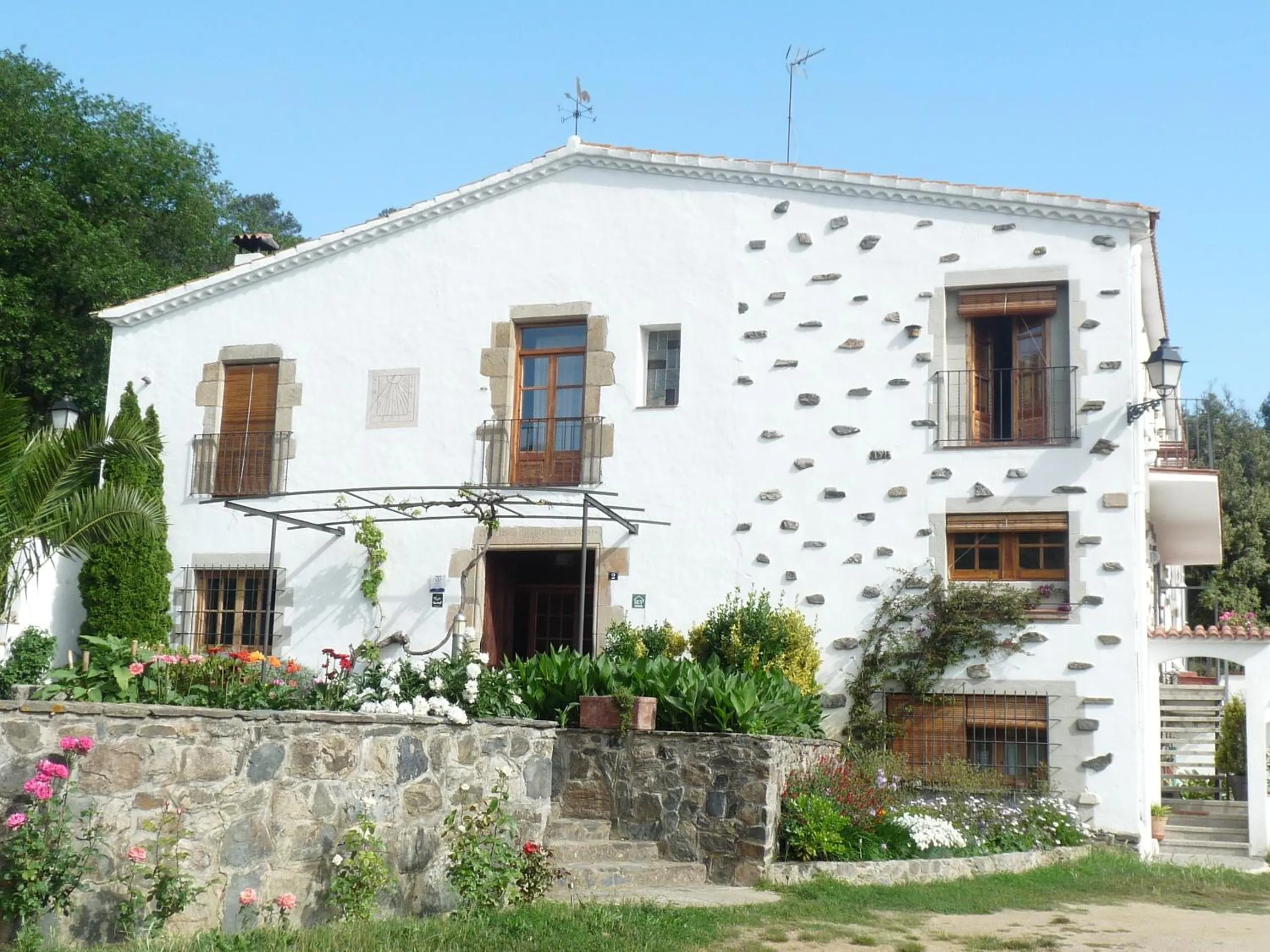 Facade/entrance in Can Rosich