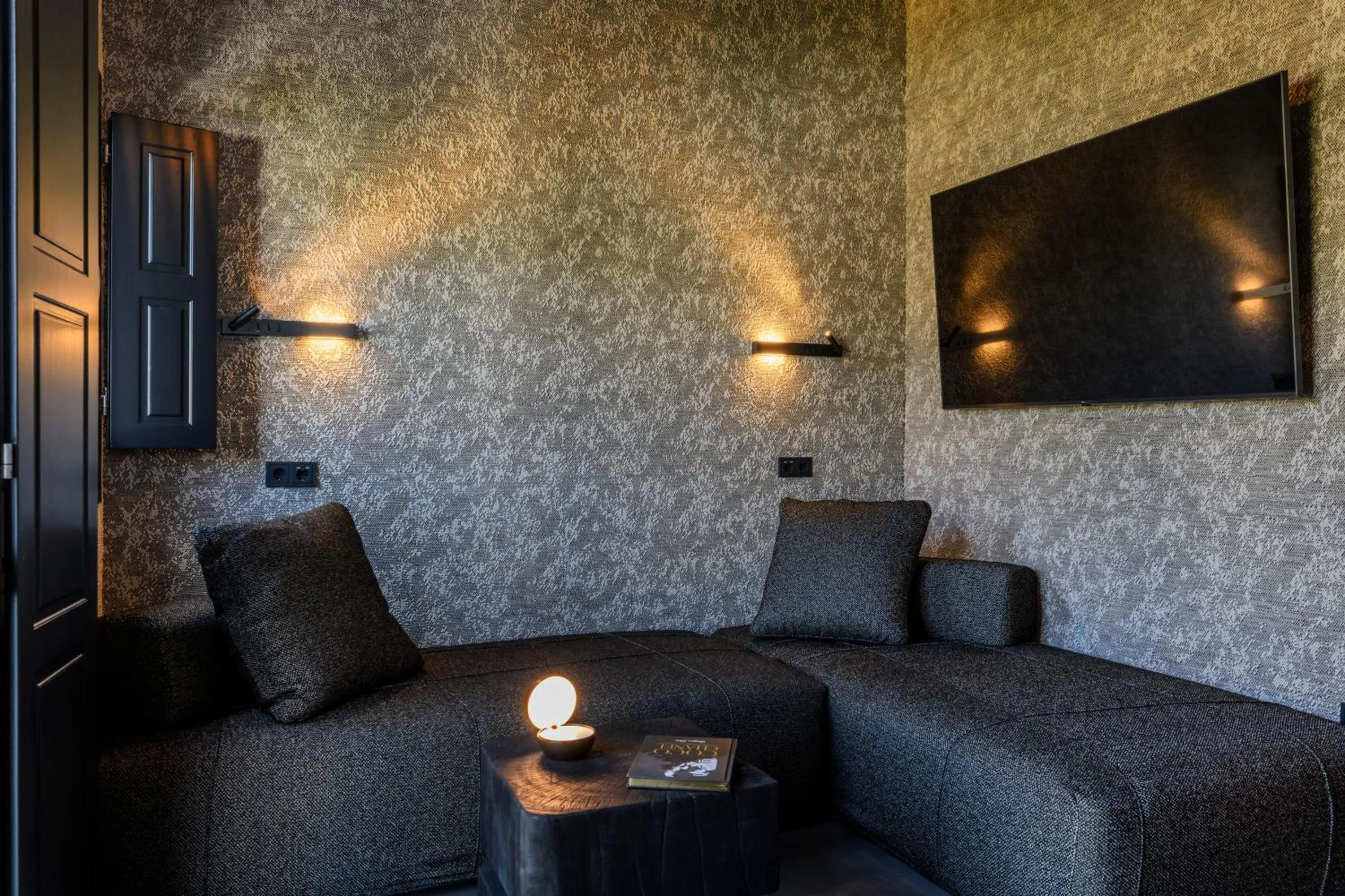 TV and multimedia in She Mykonos Boutique Hotel