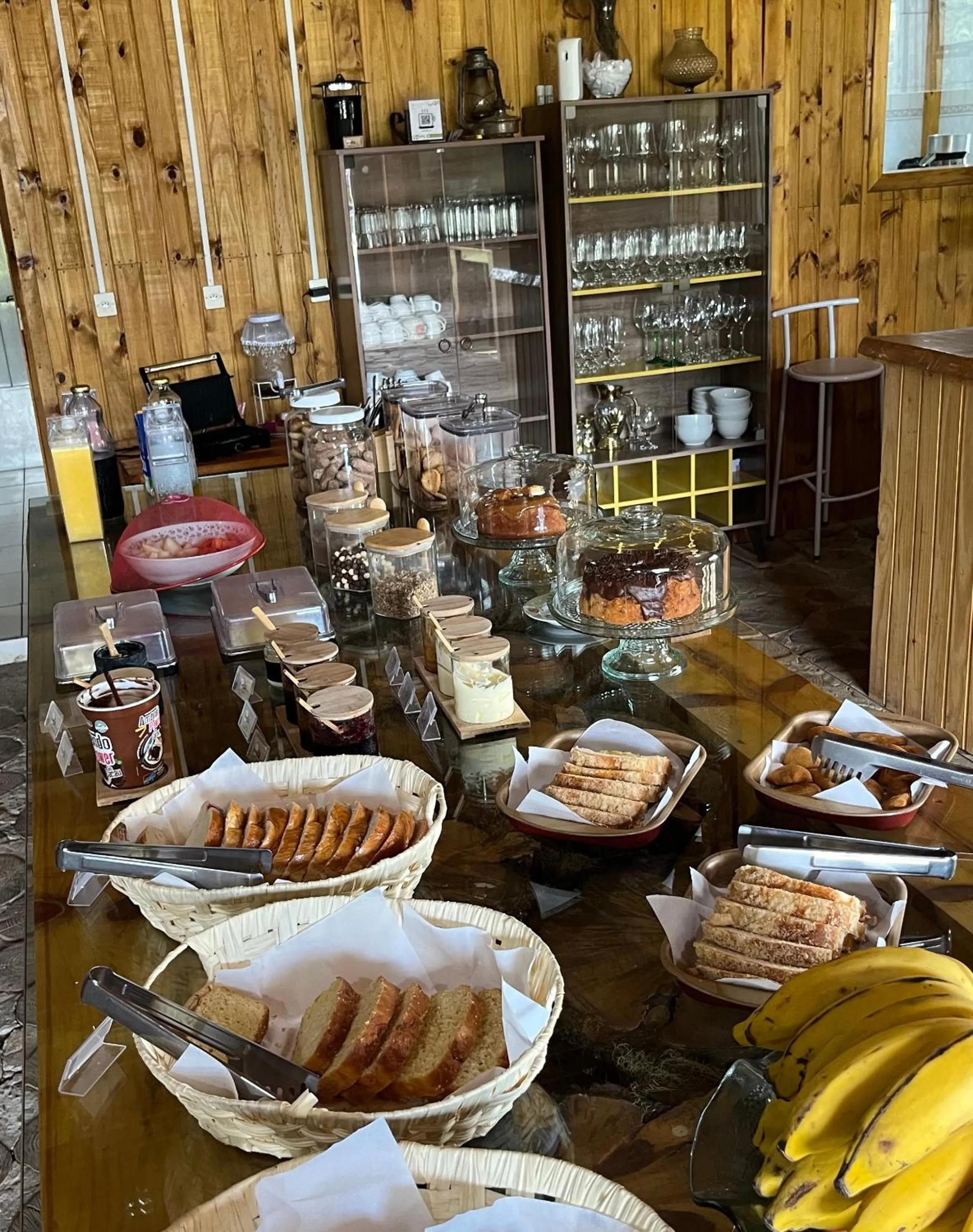 Breakfast in Pousada Recanto do Lago