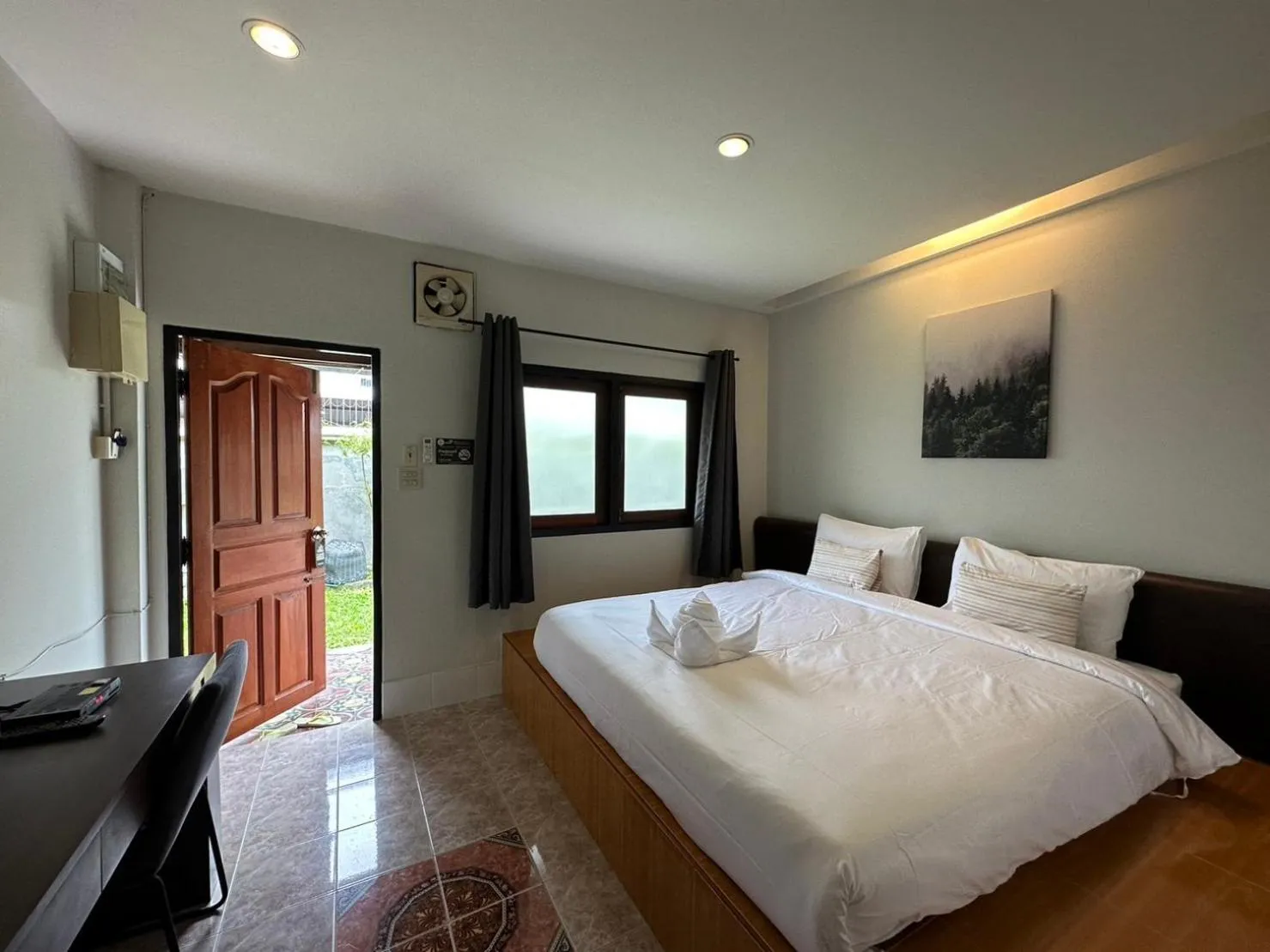 Property building, Bed in Baan Ma Feung GuestHouse