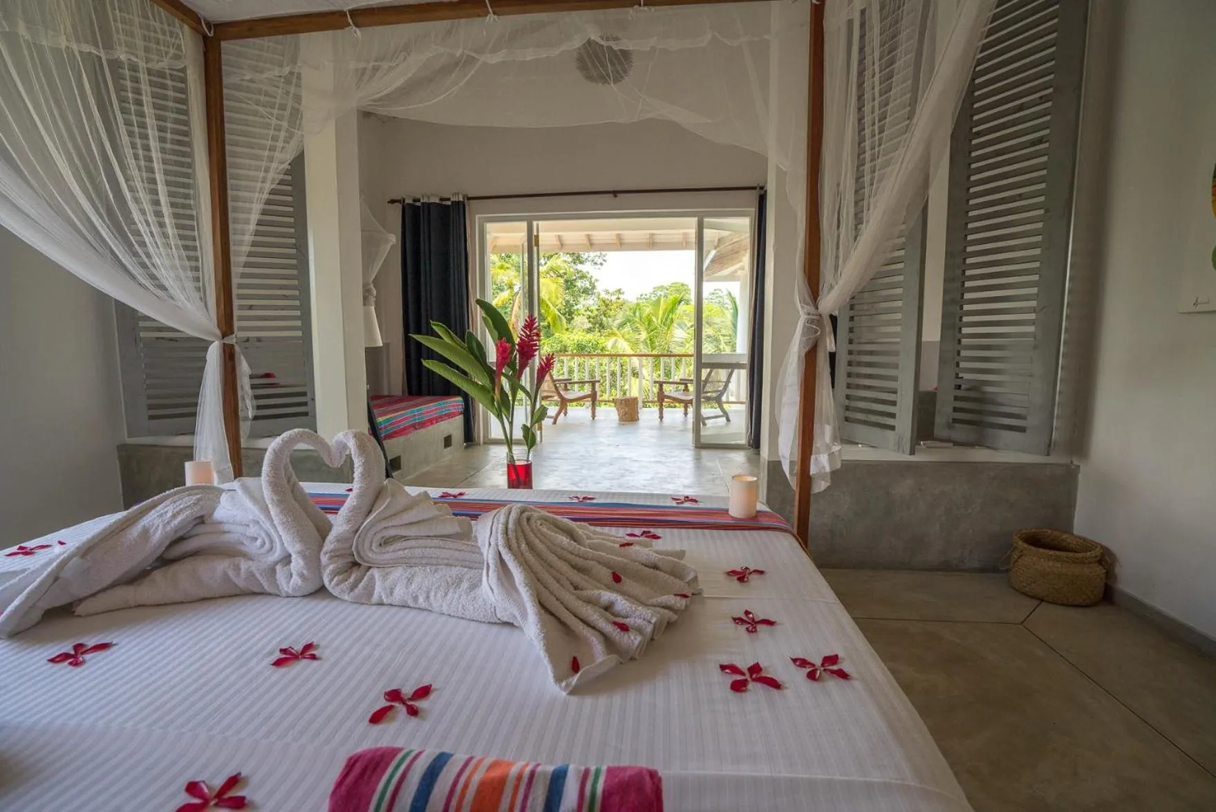 Bedroom, Bed in Good Vibes Villas