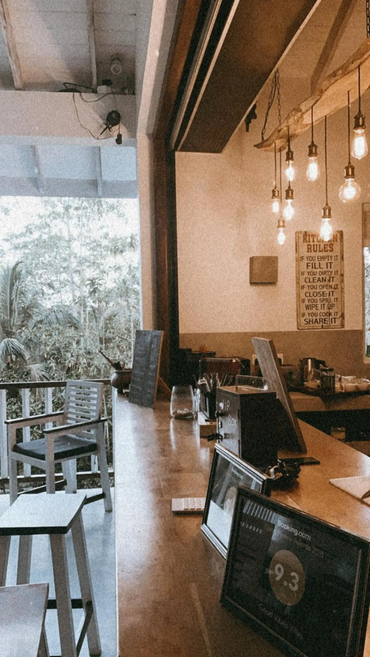 Restaurant/places to eat in Good Vibes Villas