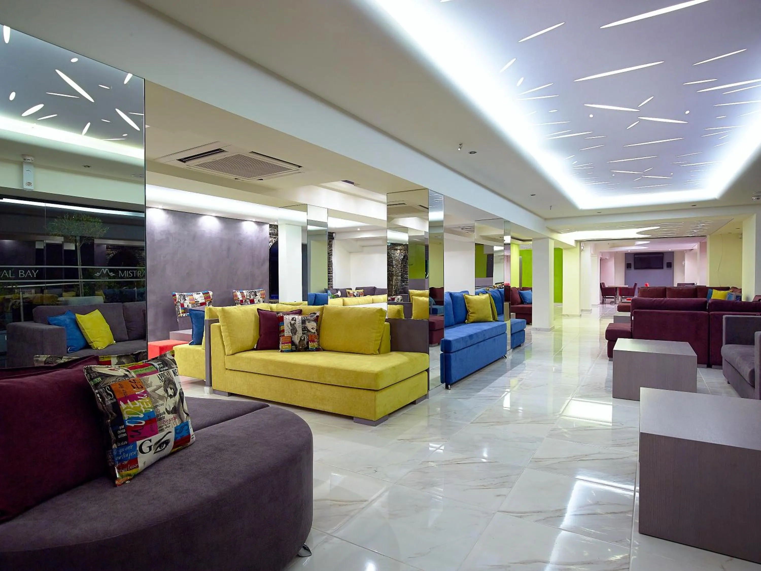 Communal lounge/ TV room in Mistral Bay Hotel