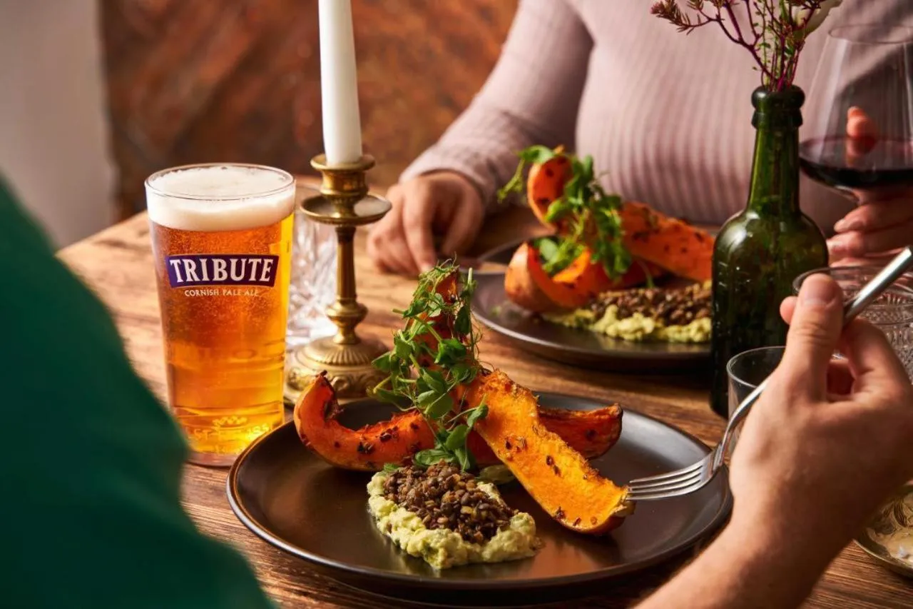 People in The Wellington Hotel