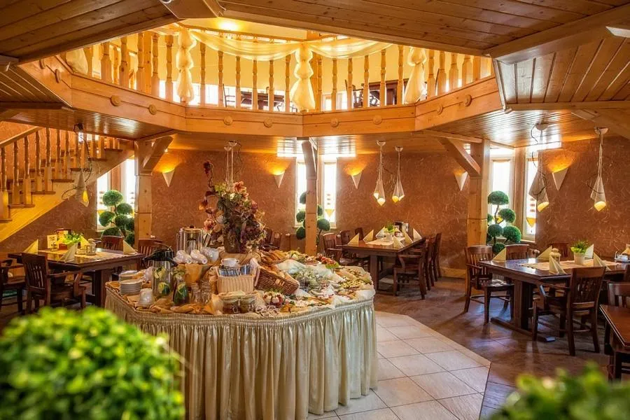 Food and drinks in Hotel Pod Gołębiem