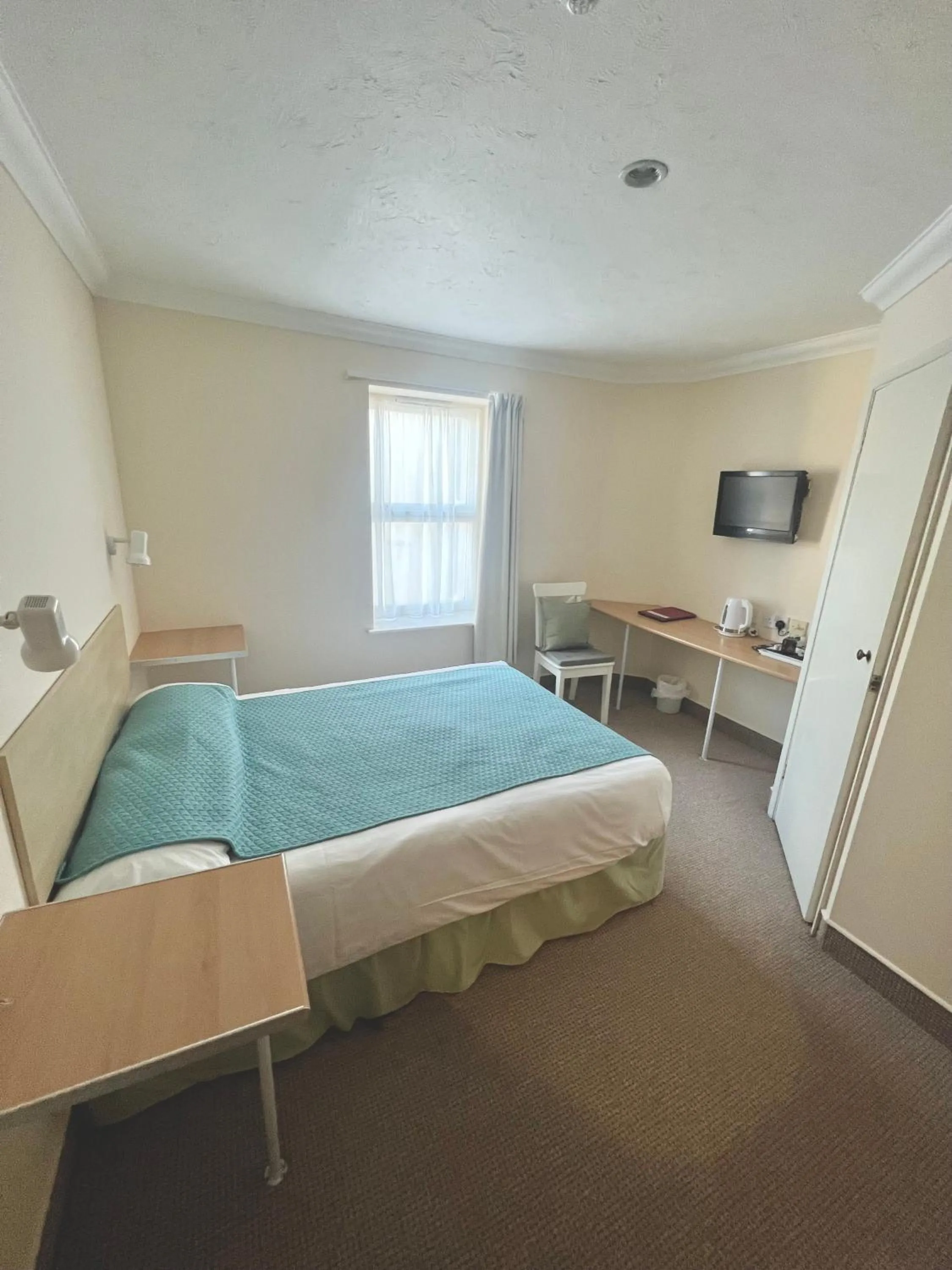 Bed in Eastbourne Riviera Hotel