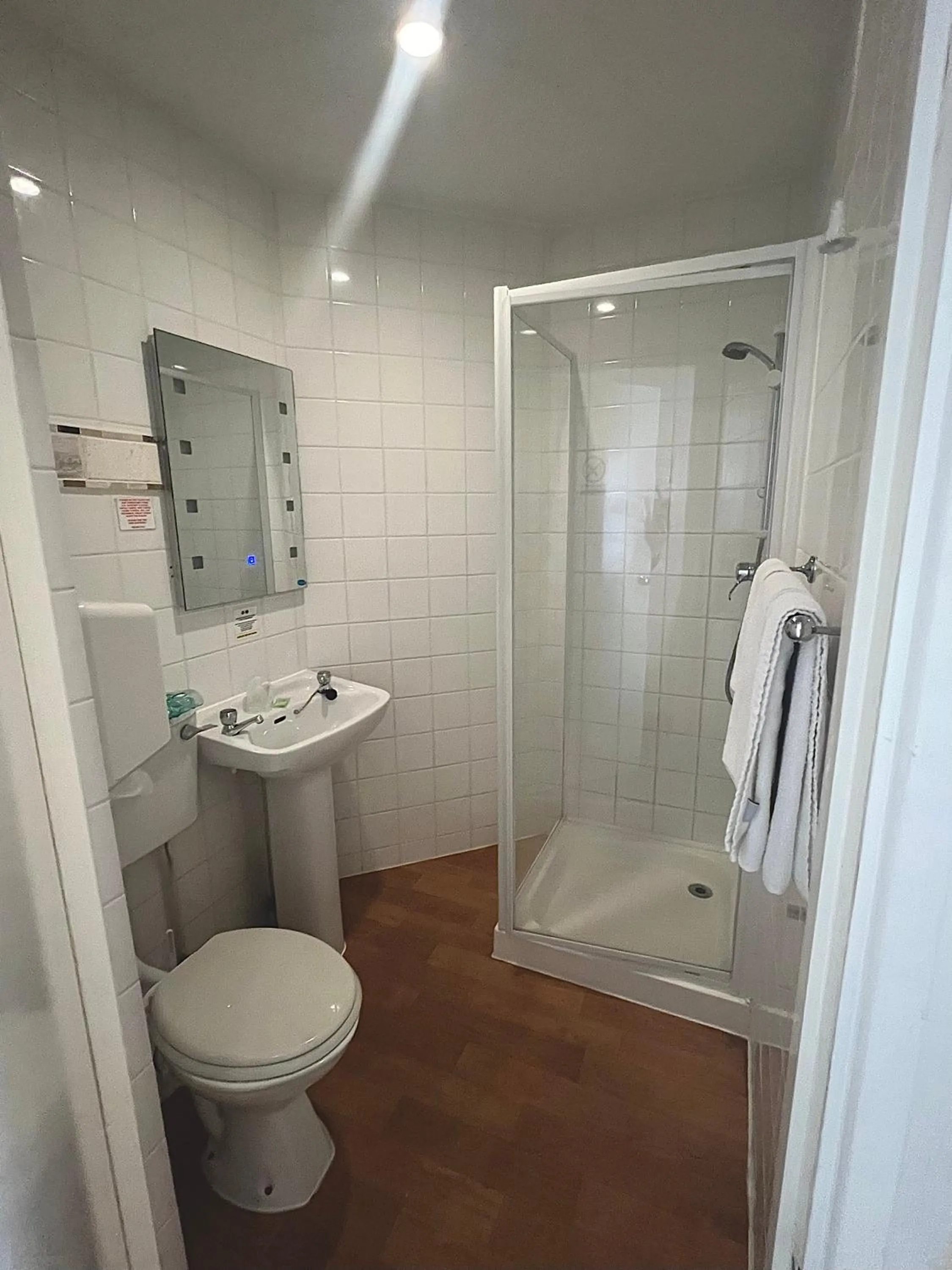 Shower in Eastbourne Riviera Hotel