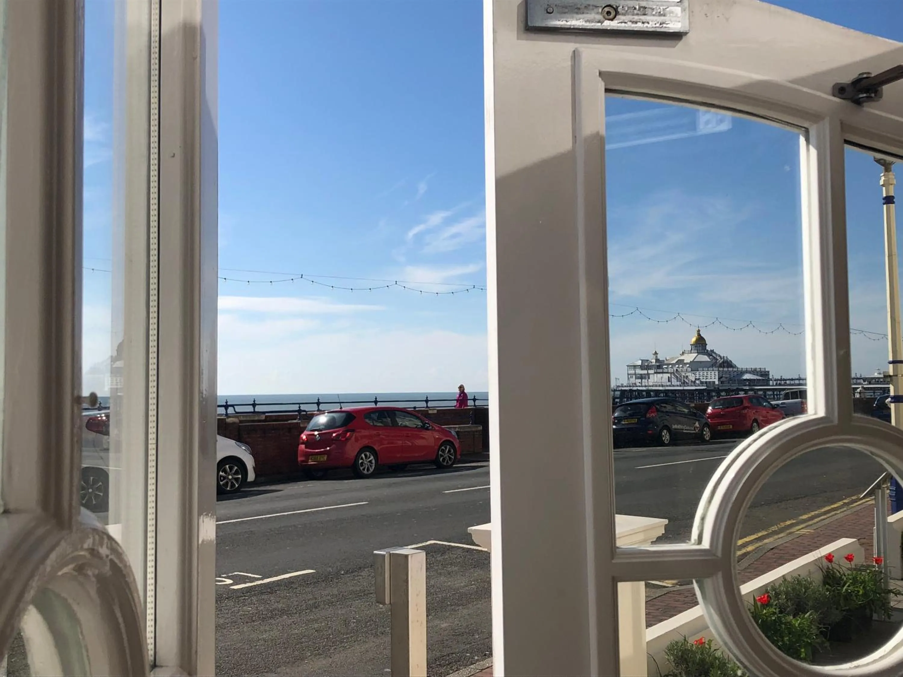 Beach in Eastbourne Riviera Hotel