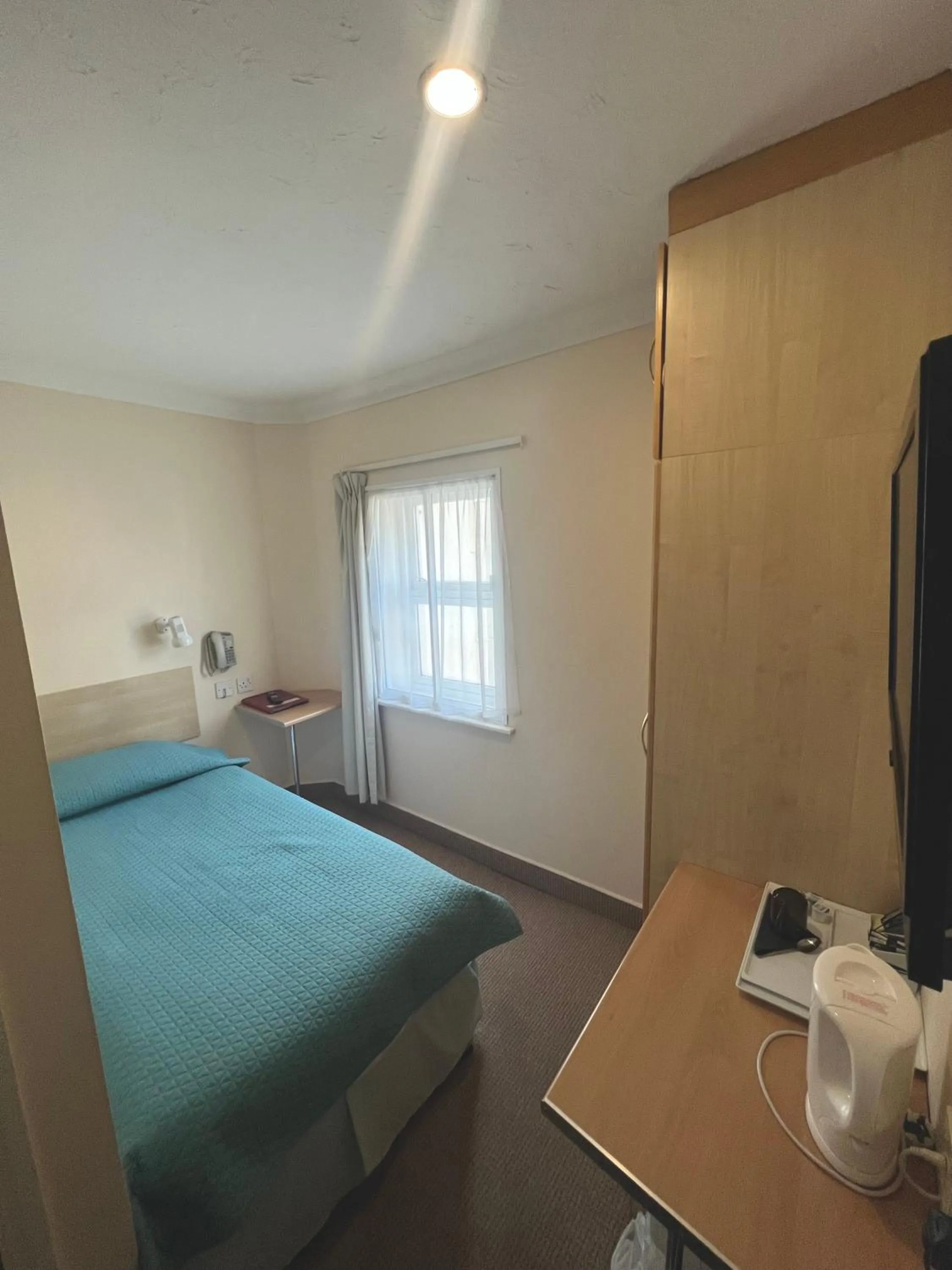 Bed in Eastbourne Riviera Hotel