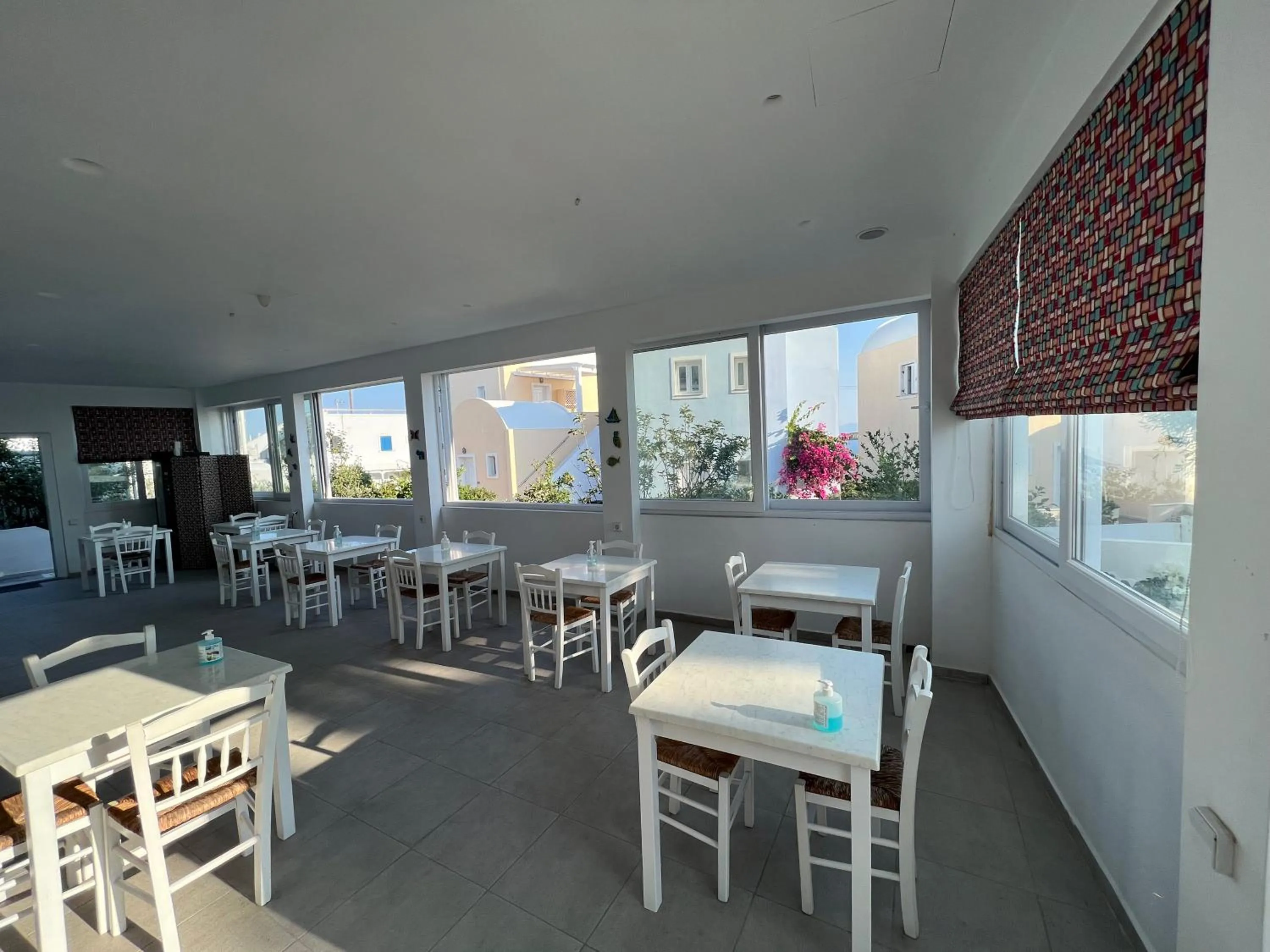 Dining area in Unique Galini Oia - Adults Only