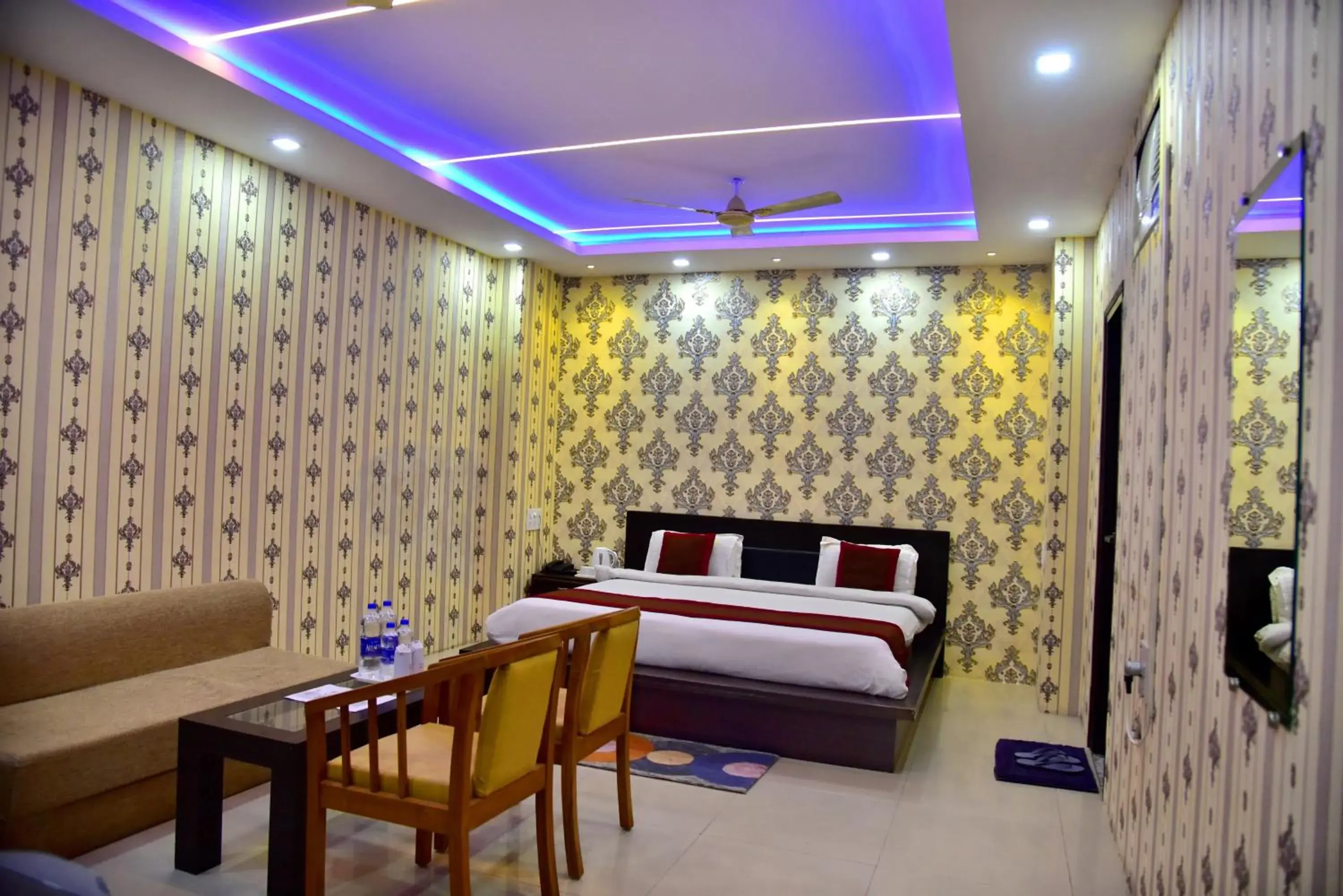 Bed in Hotel Nexus l Hotels In Charbagh Lucknow Bed in Hotel Nexus l Hotels In Charbagh Lucknow