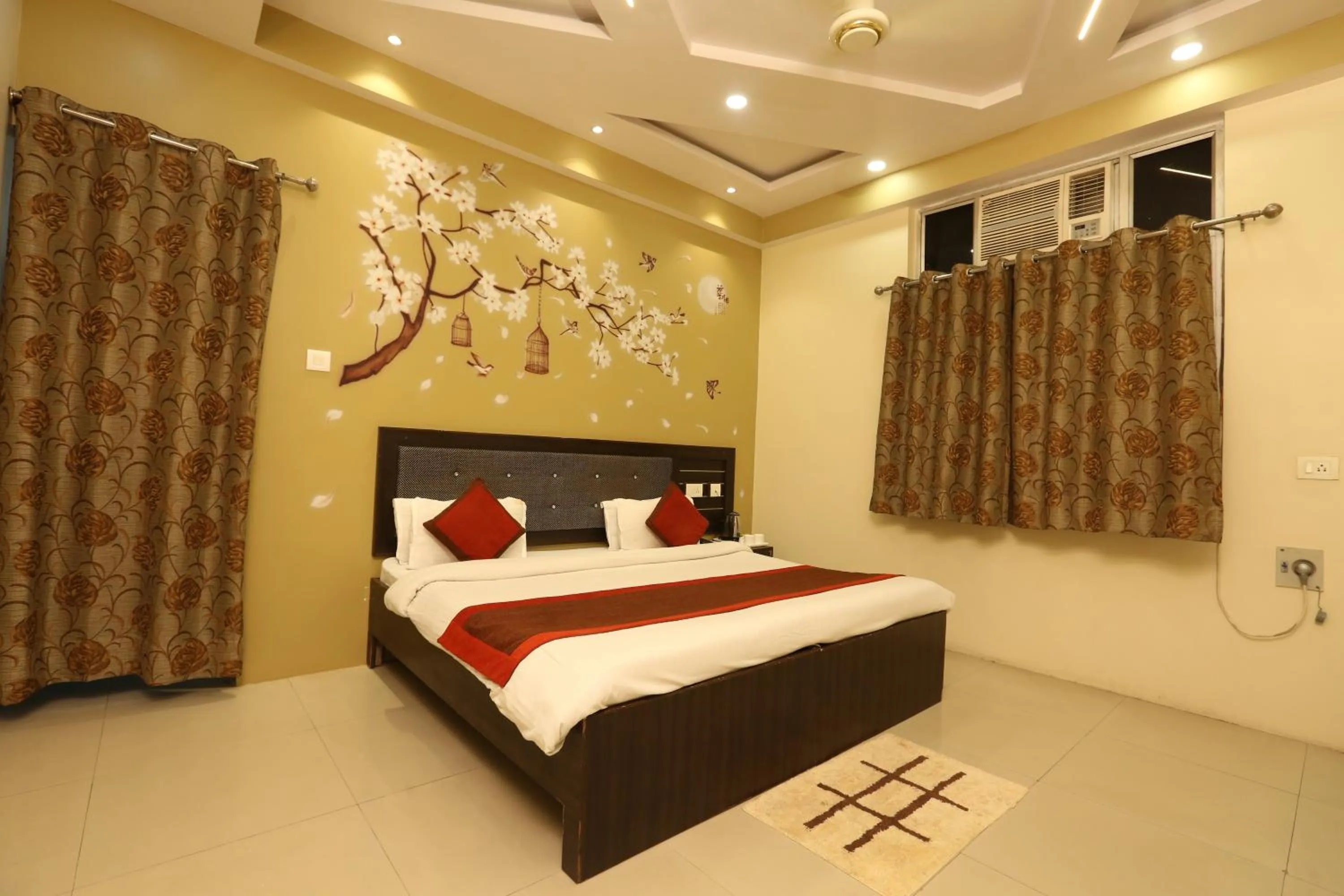 Bedroom, Bed in Hotel Nexus l Hotels In Charbagh Lucknow