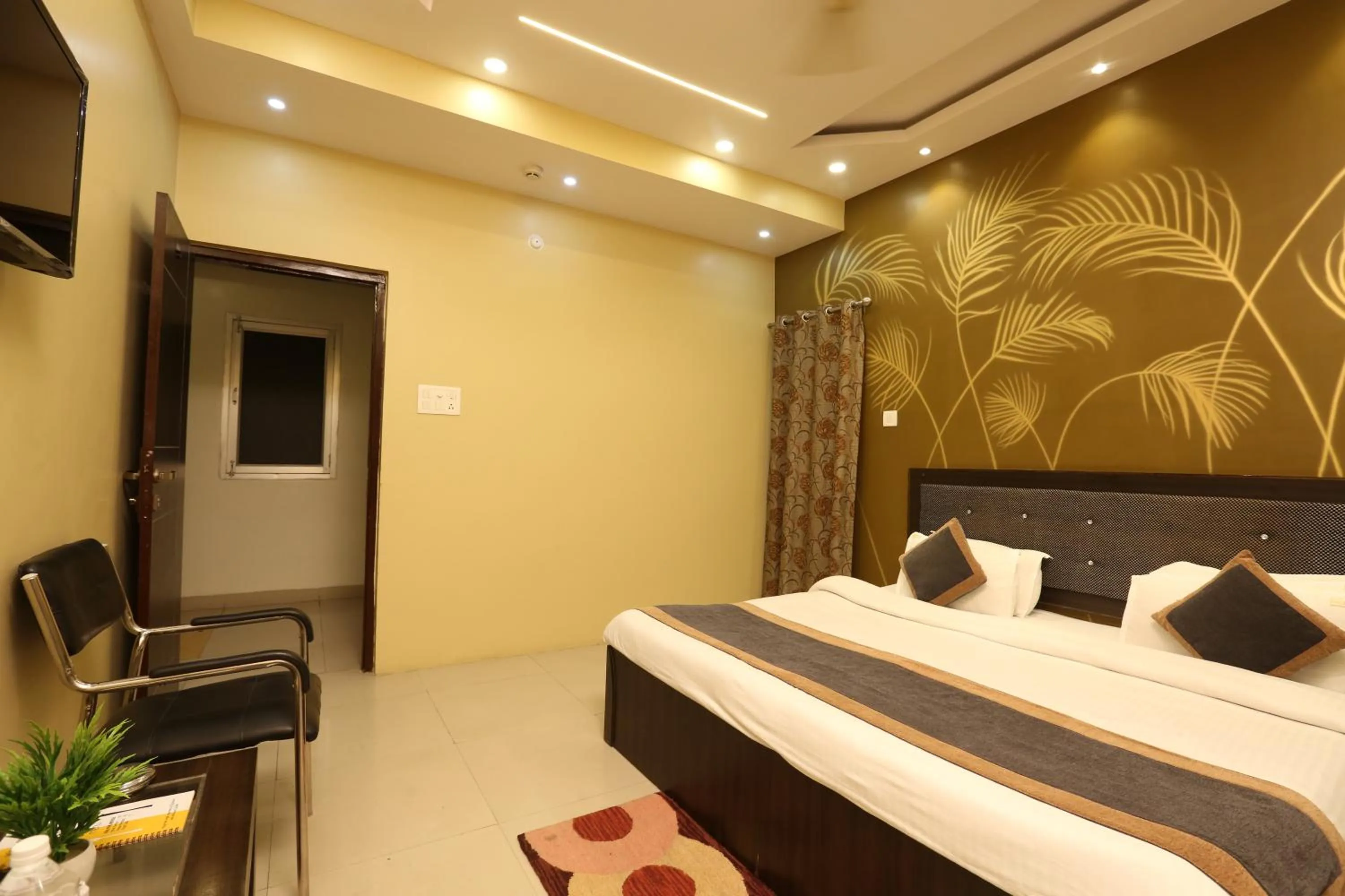 Bedroom, Bed in Hotel Nexus l Hotels In Charbagh Lucknow