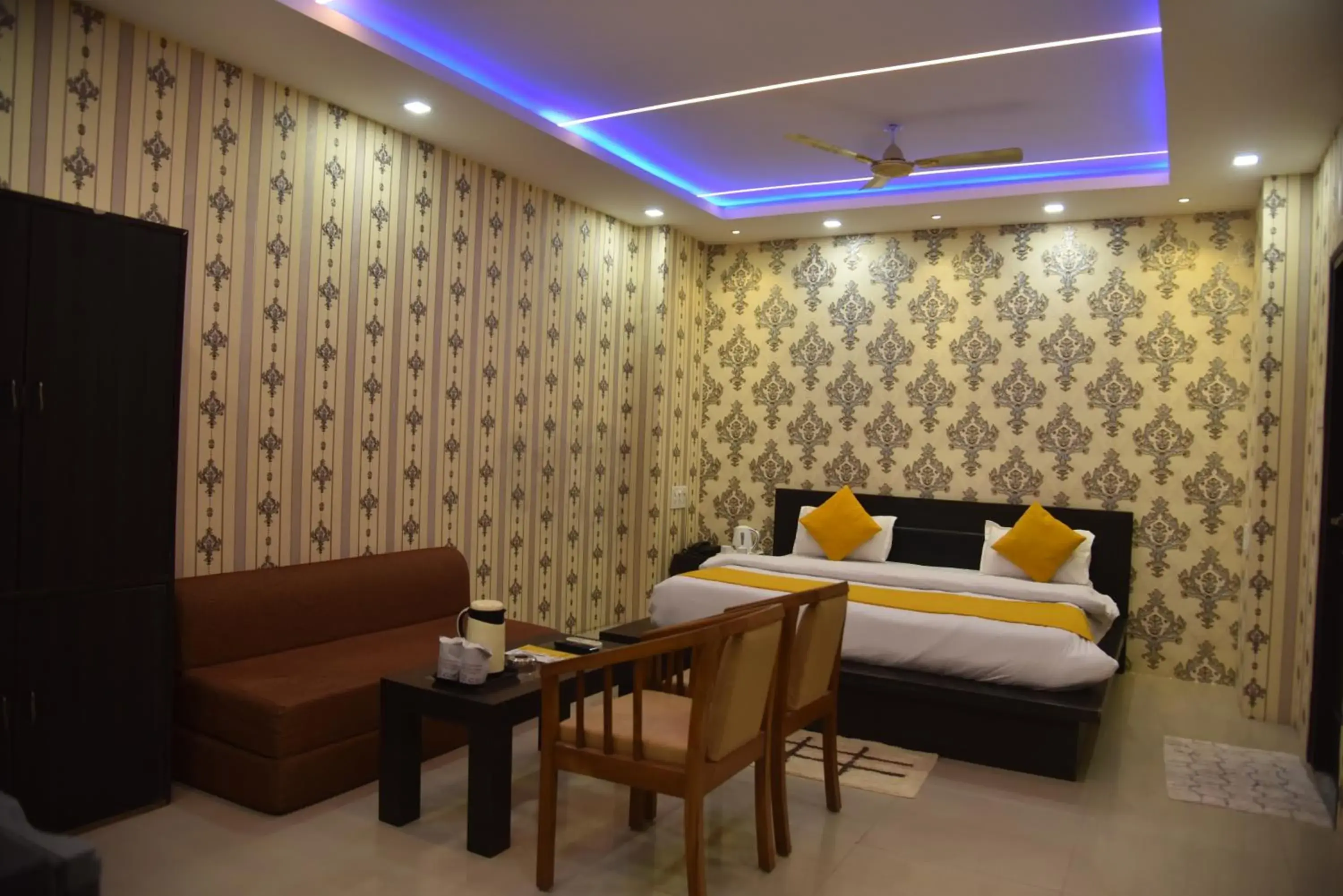 Bed in Hotel Nexus l Hotels In Charbagh Lucknow Bed in Hotel Nexus l Hotels In Charbagh Lucknow