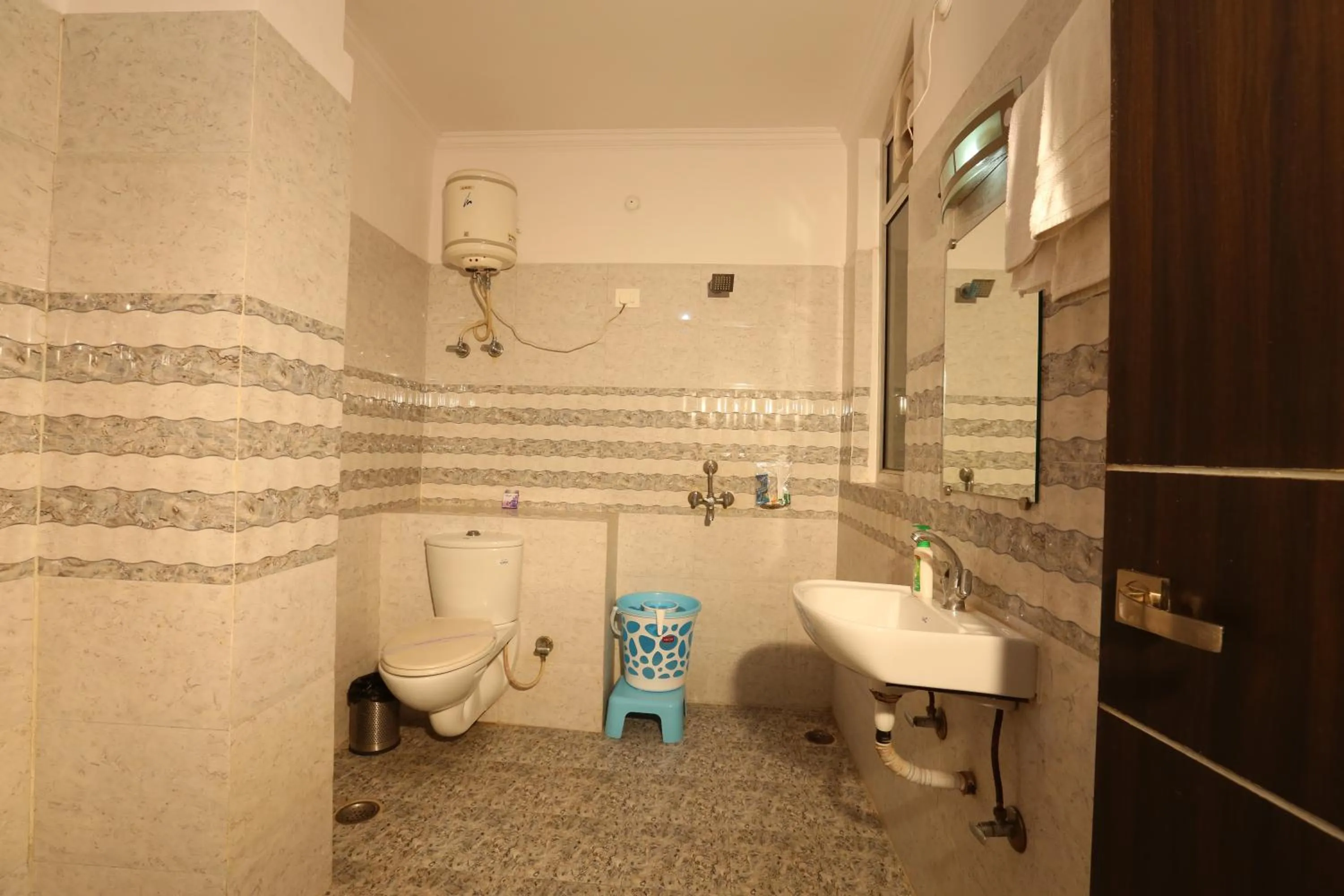 Toilet in Hotel Nexus l Hotels In Charbagh Lucknow